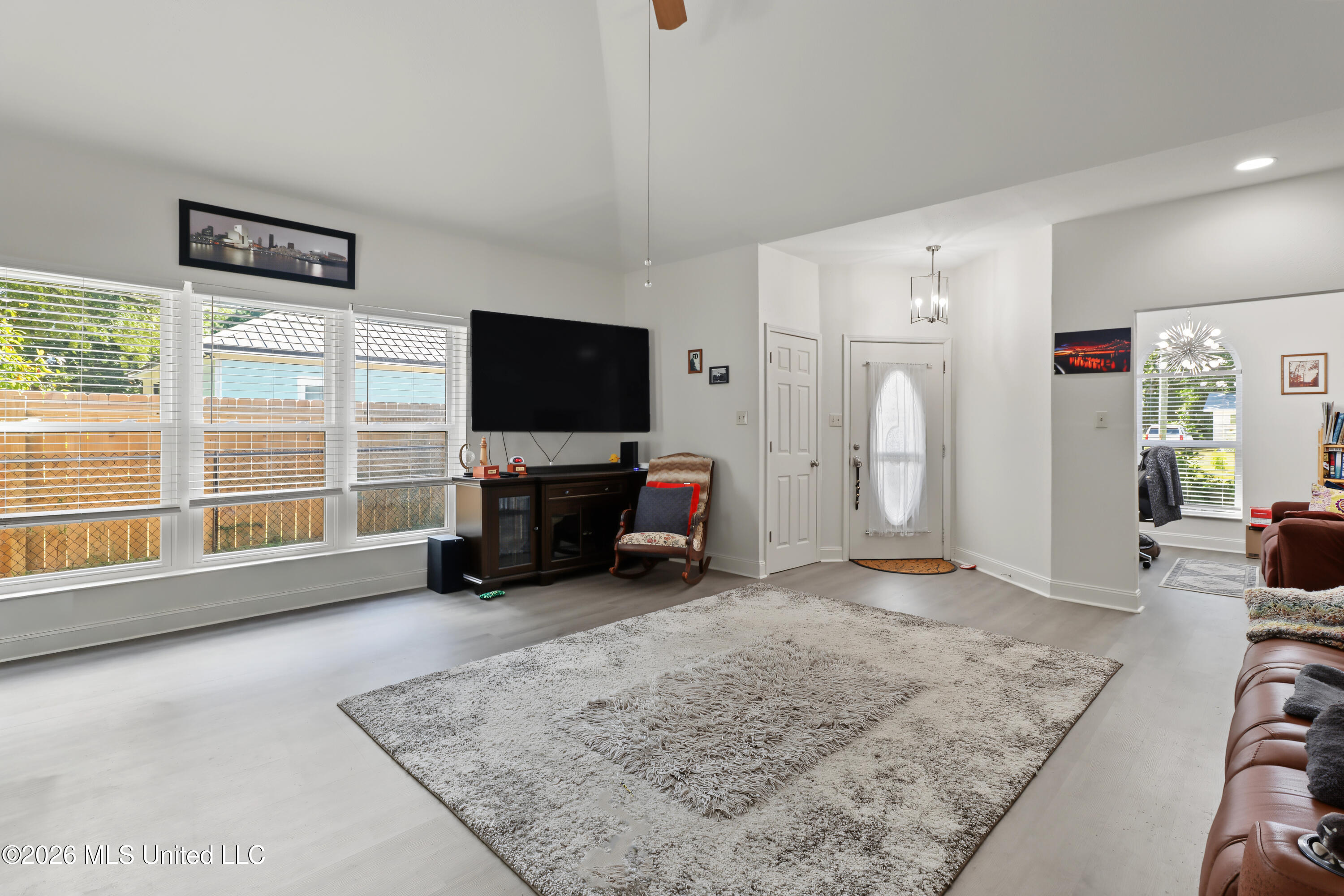 638 Oakleigh Avenue Property Photo 5