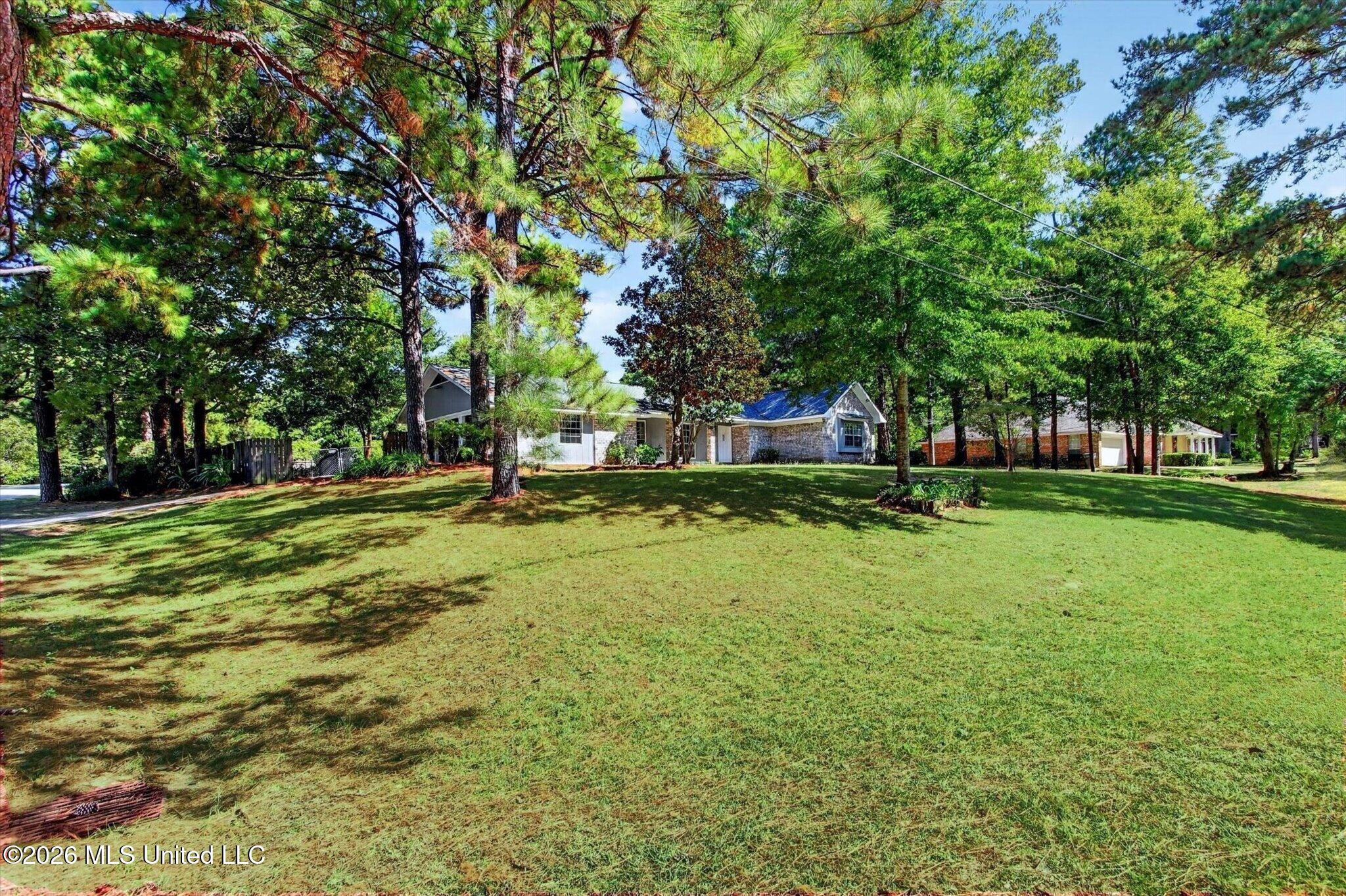 147 Somerset Drive Property Photo 11