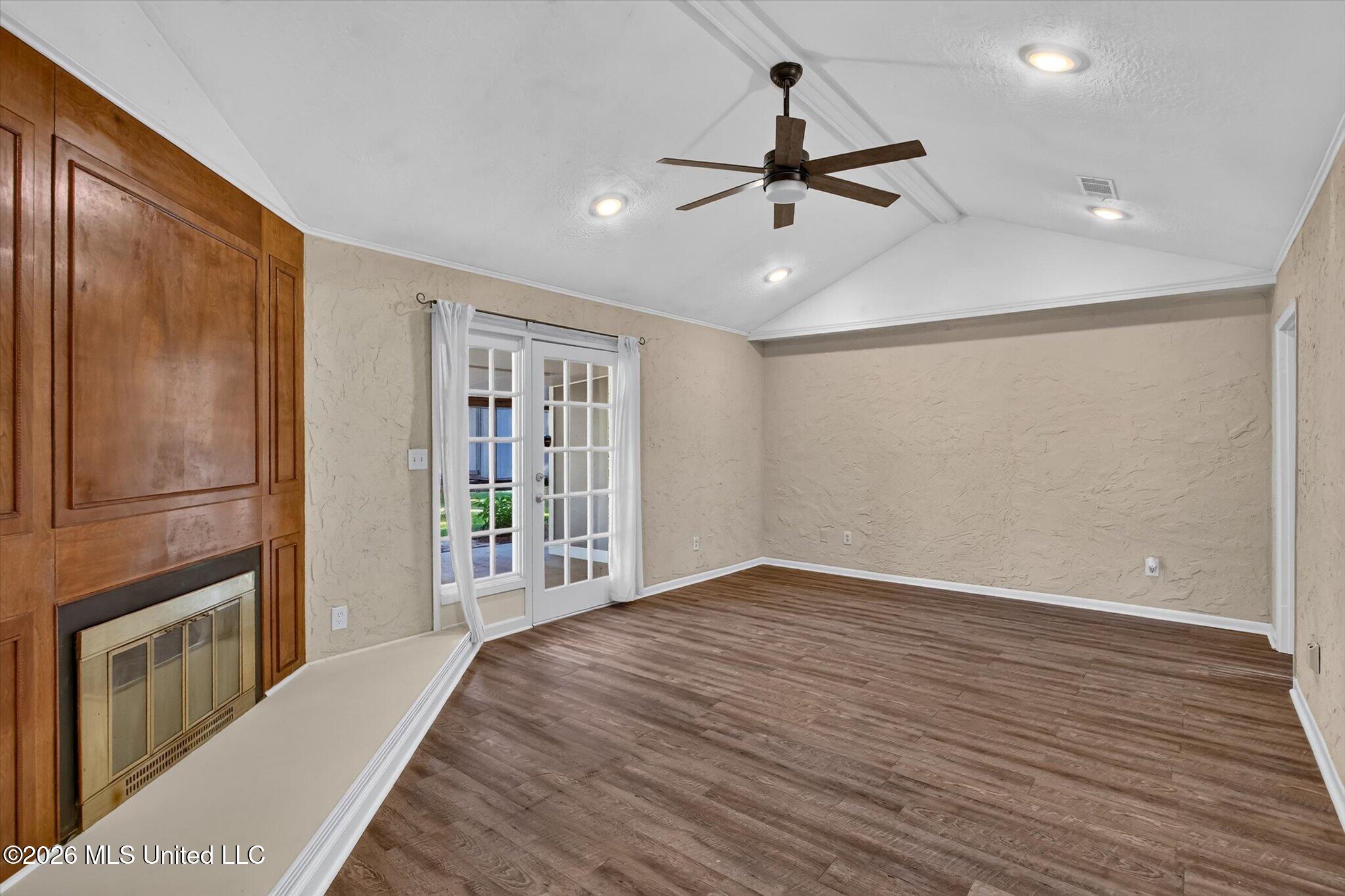 147 Somerset Drive Property Photo 16
