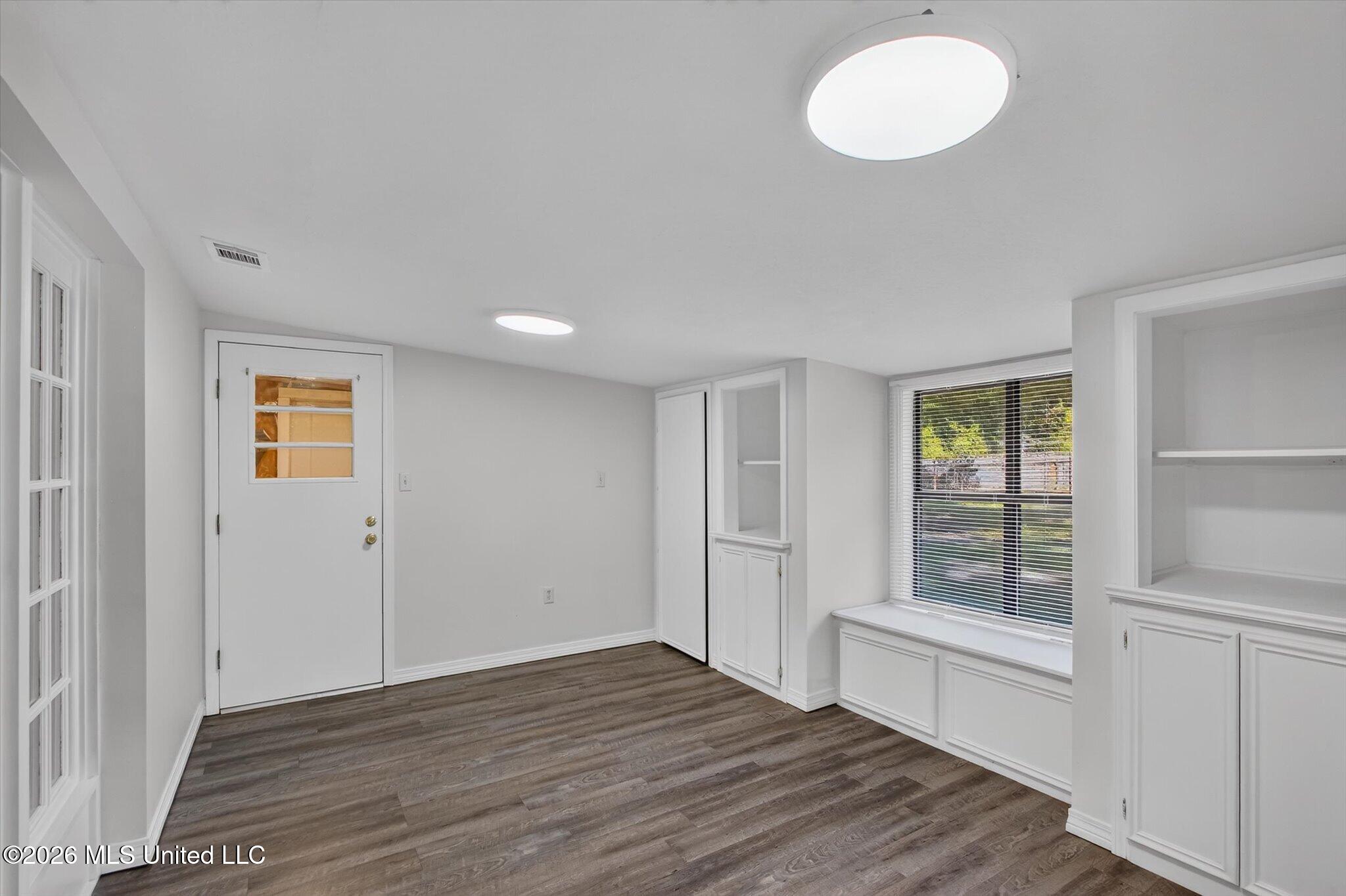 147 Somerset Drive Property Photo 32