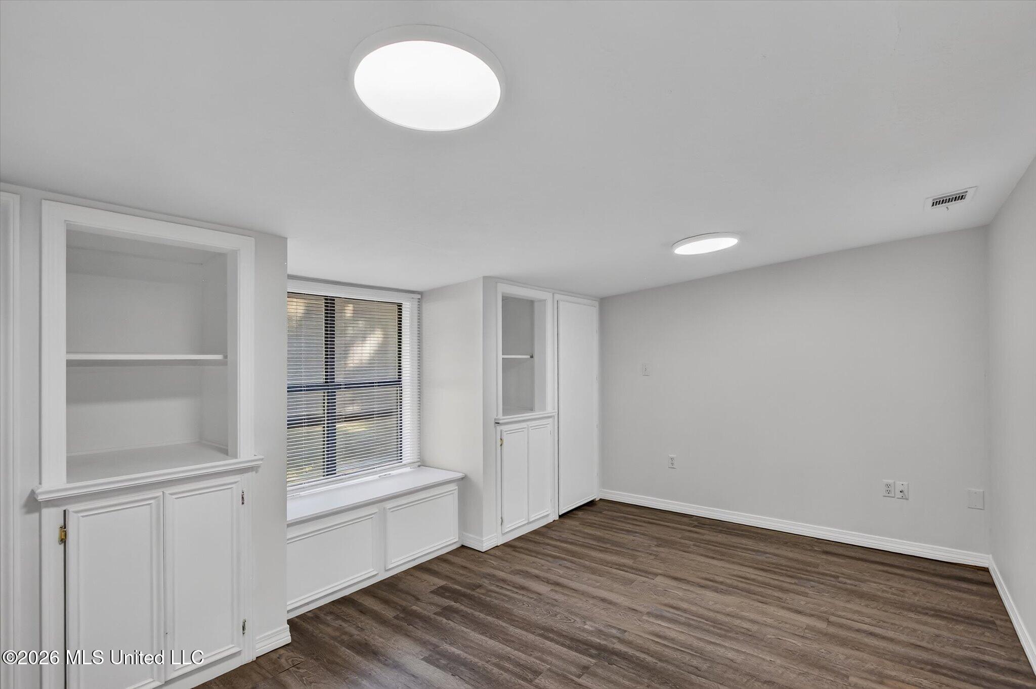 147 Somerset Drive Property Photo 33