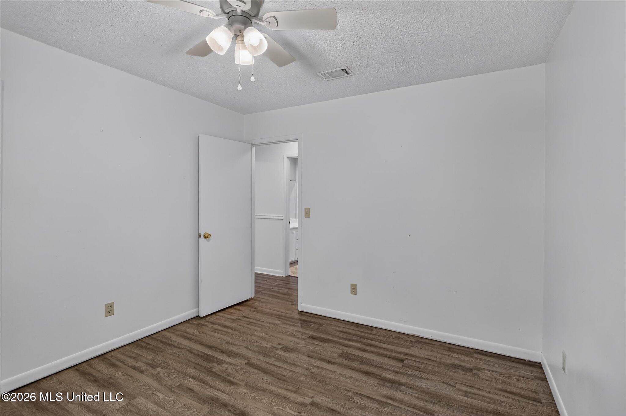 147 Somerset Drive Property Photo 36