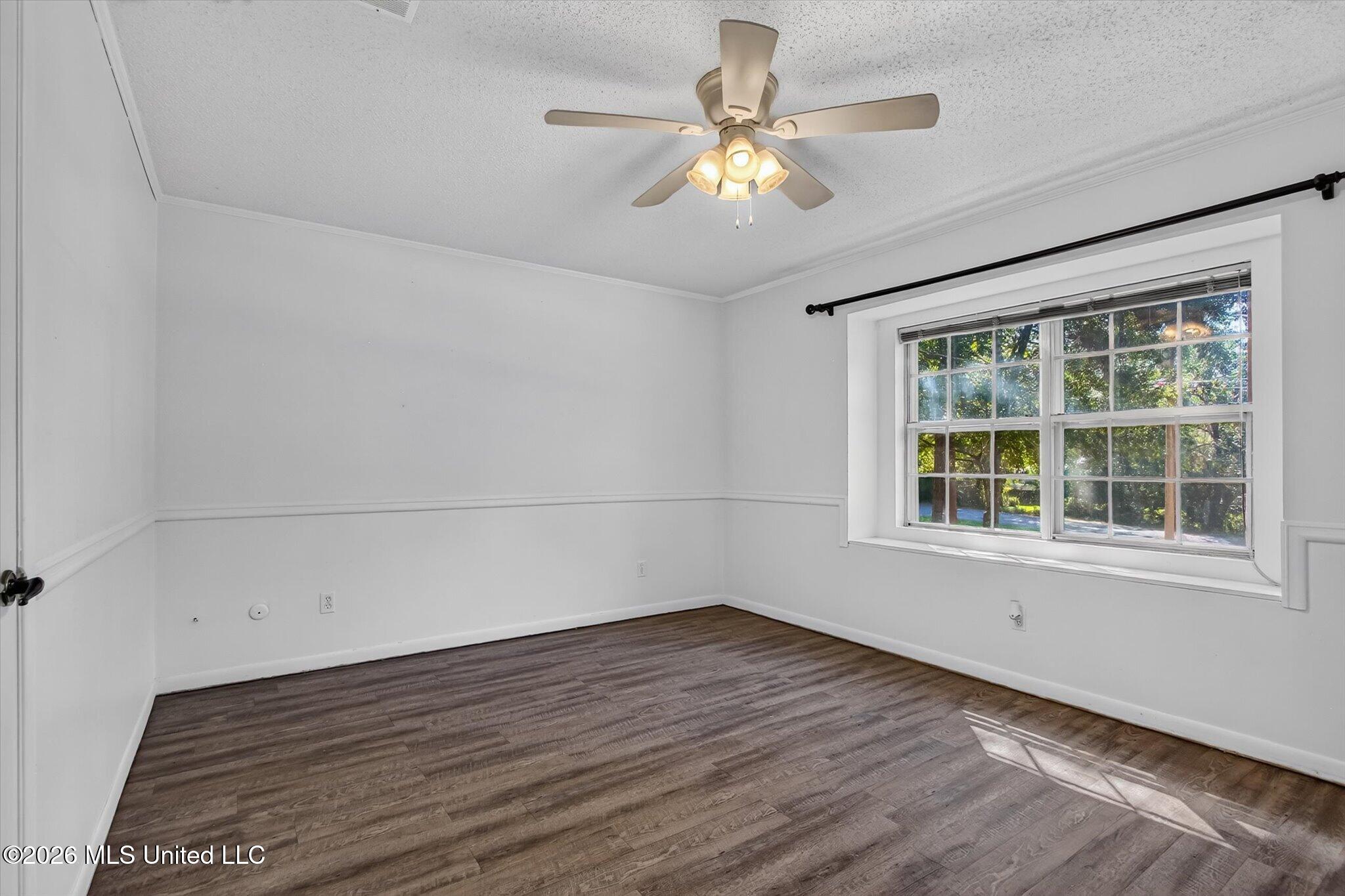 147 Somerset Drive Property Photo 40