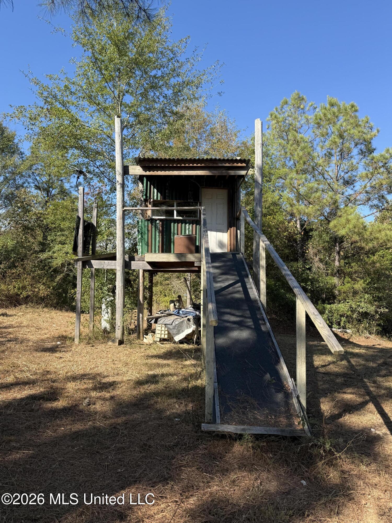 Old 51 Road Property Photo 5