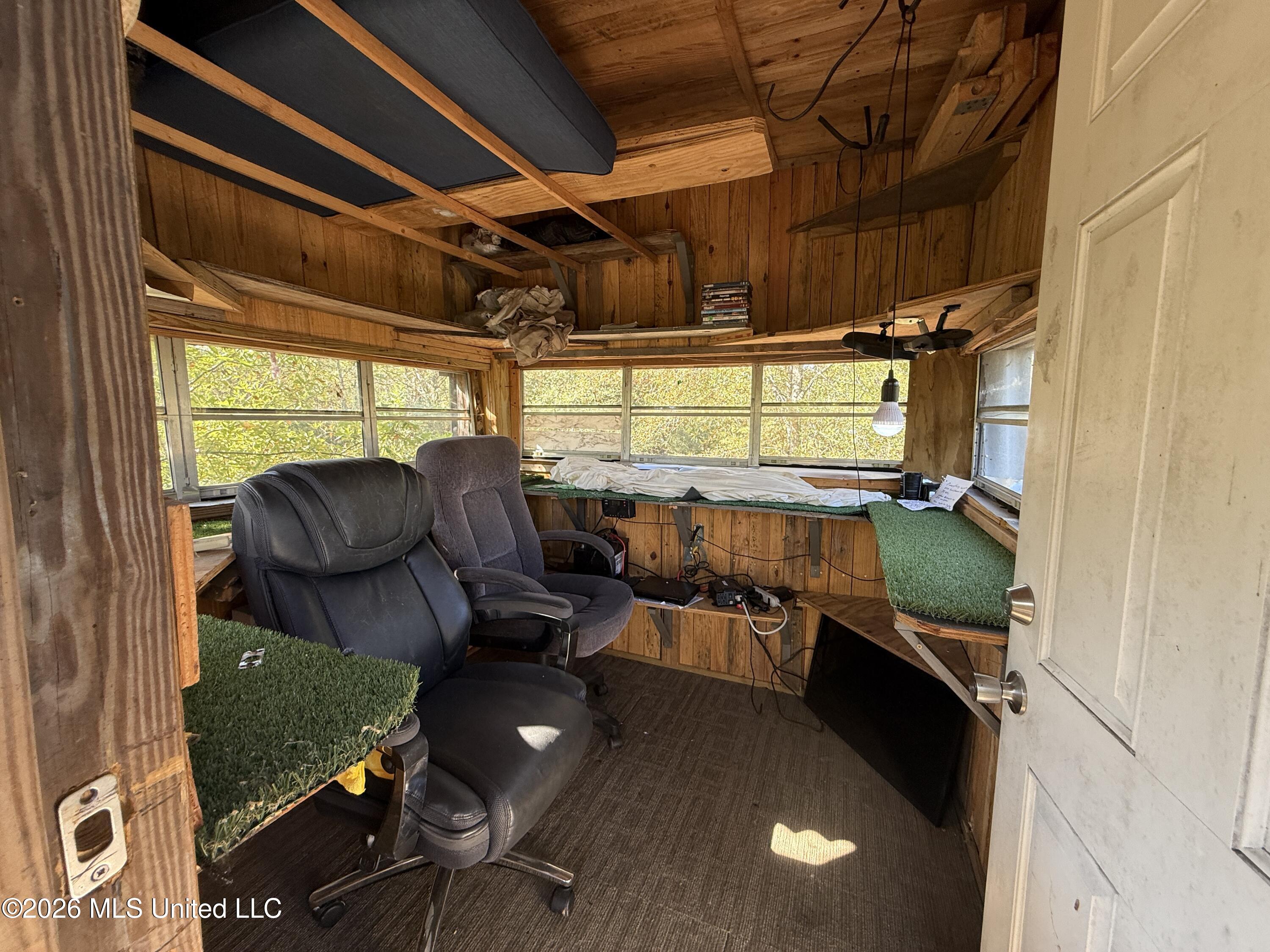 Old 51 Road Property Photo 6