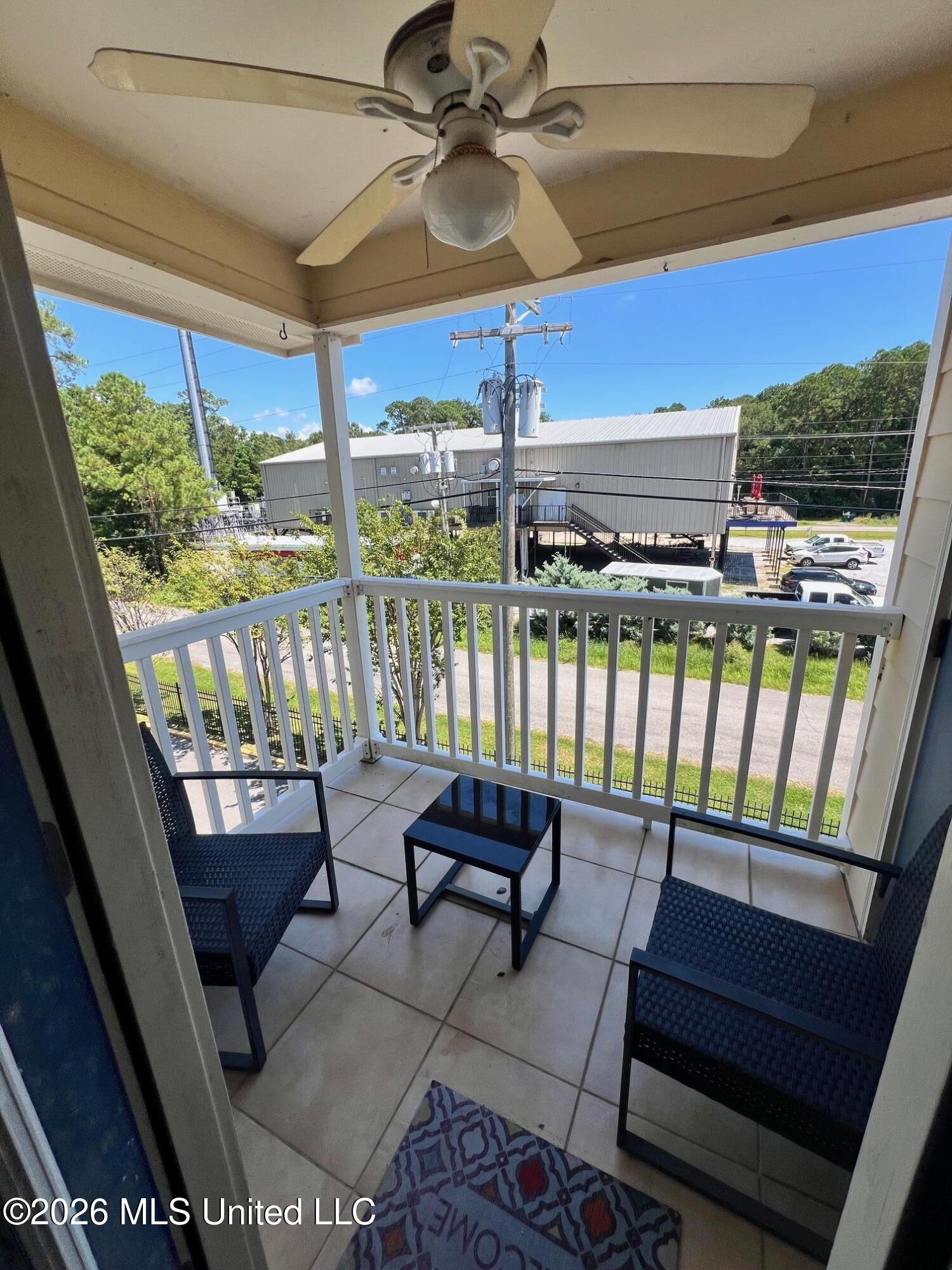 2421 Beachview Drive Property Photo 15
