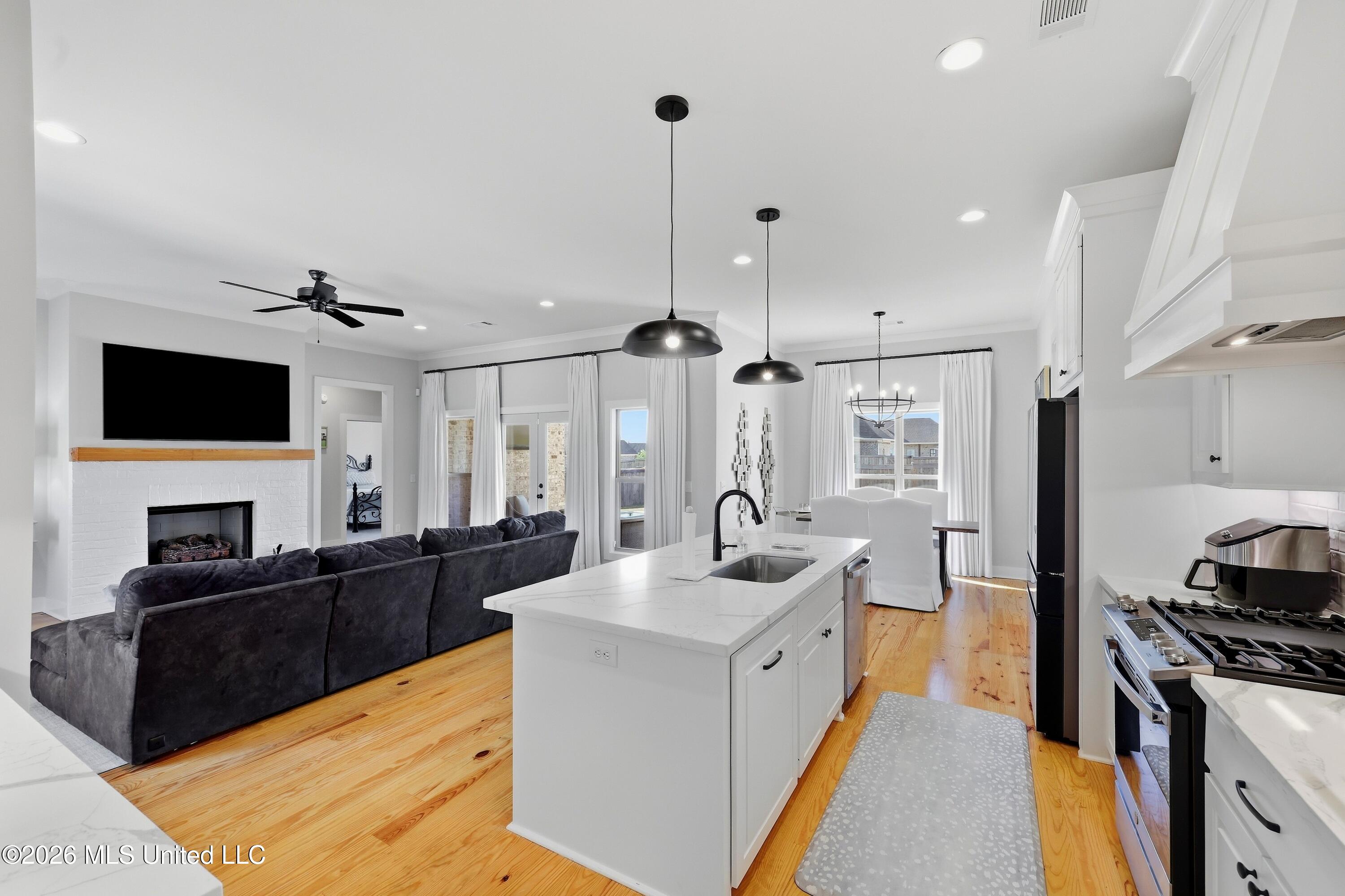 629 Peregan Street Property Photo 12