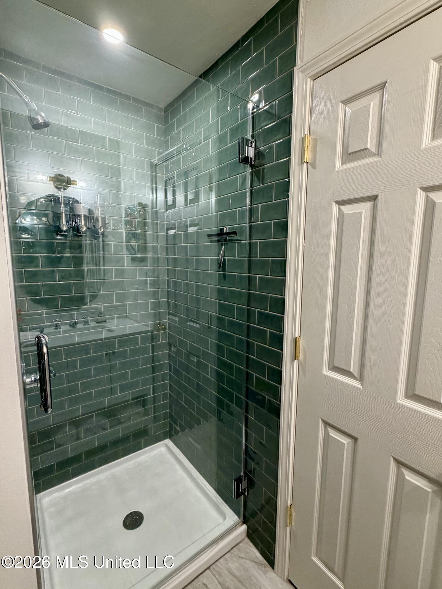 253 Market Street Property Photo 16