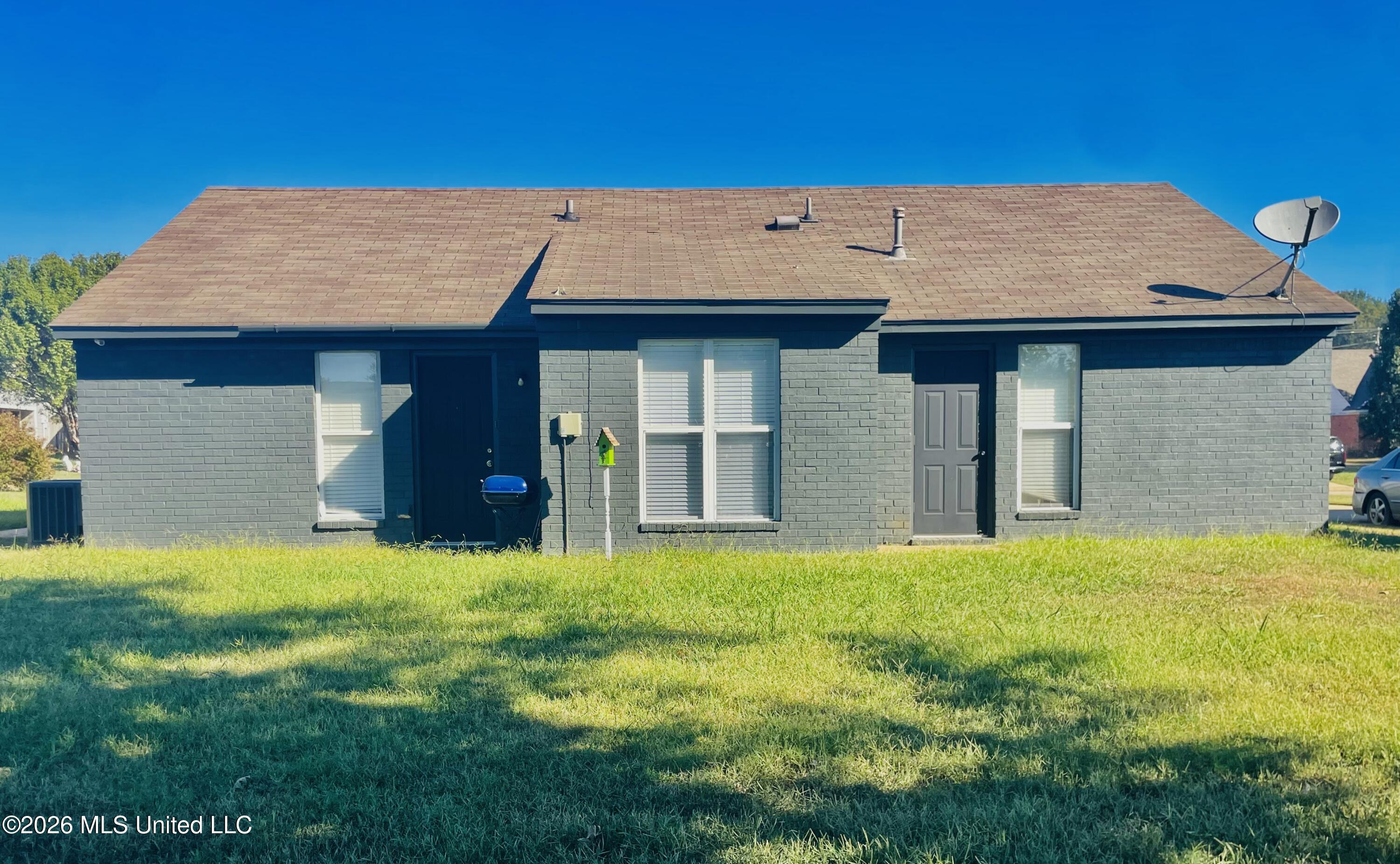 110 Country Meadows Drive Property Photo 2