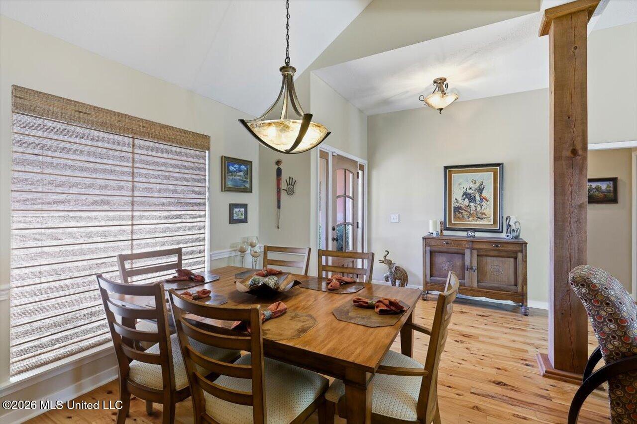 433 Westport Way Property Photo 5
