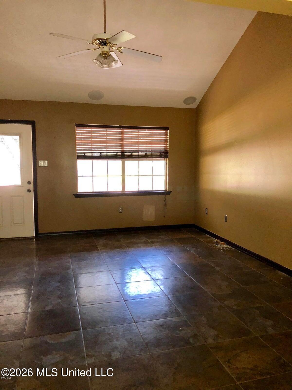 10696 Plummer Circle Property Photo 4