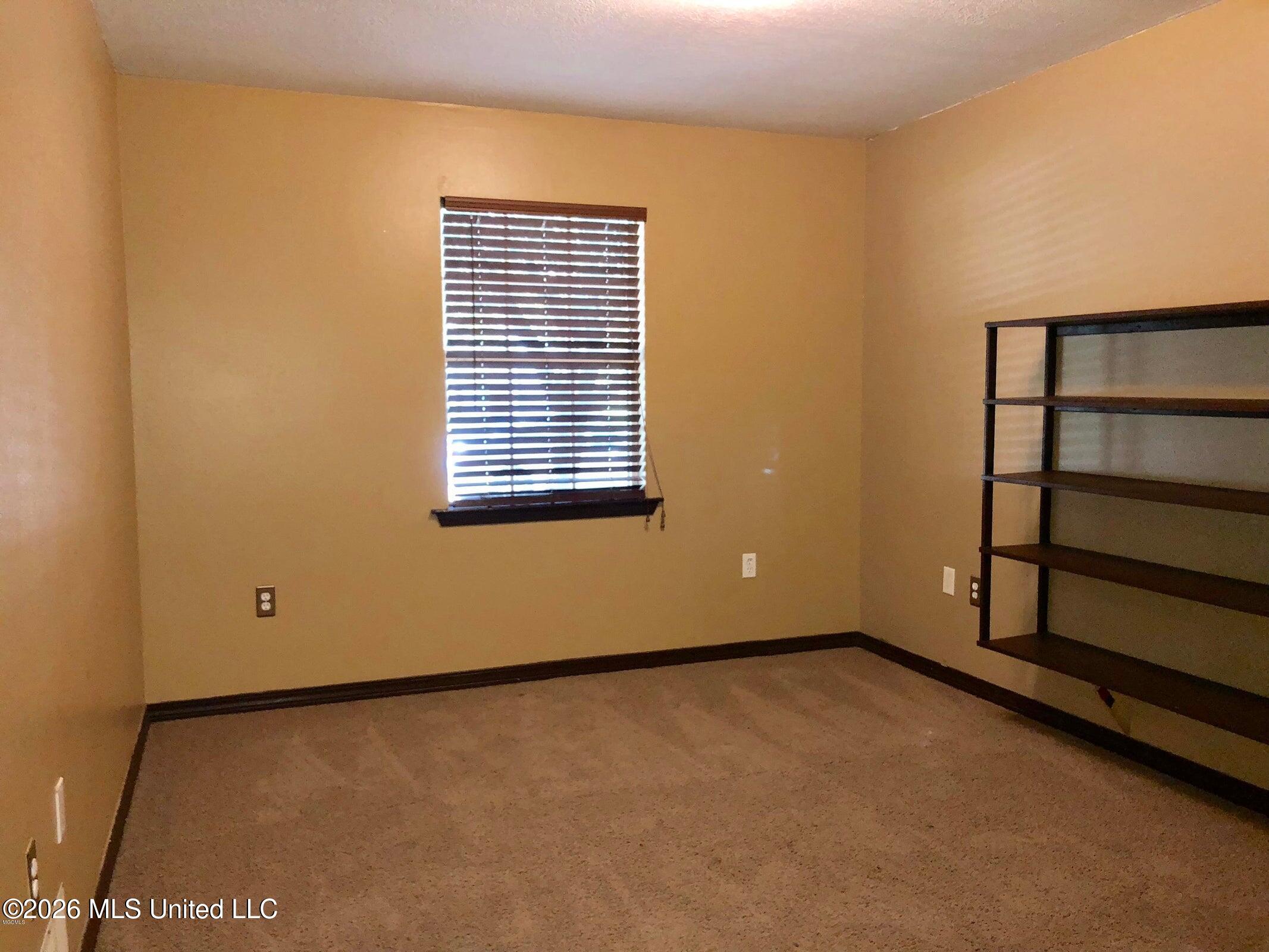 10696 Plummer Circle Property Photo 9
