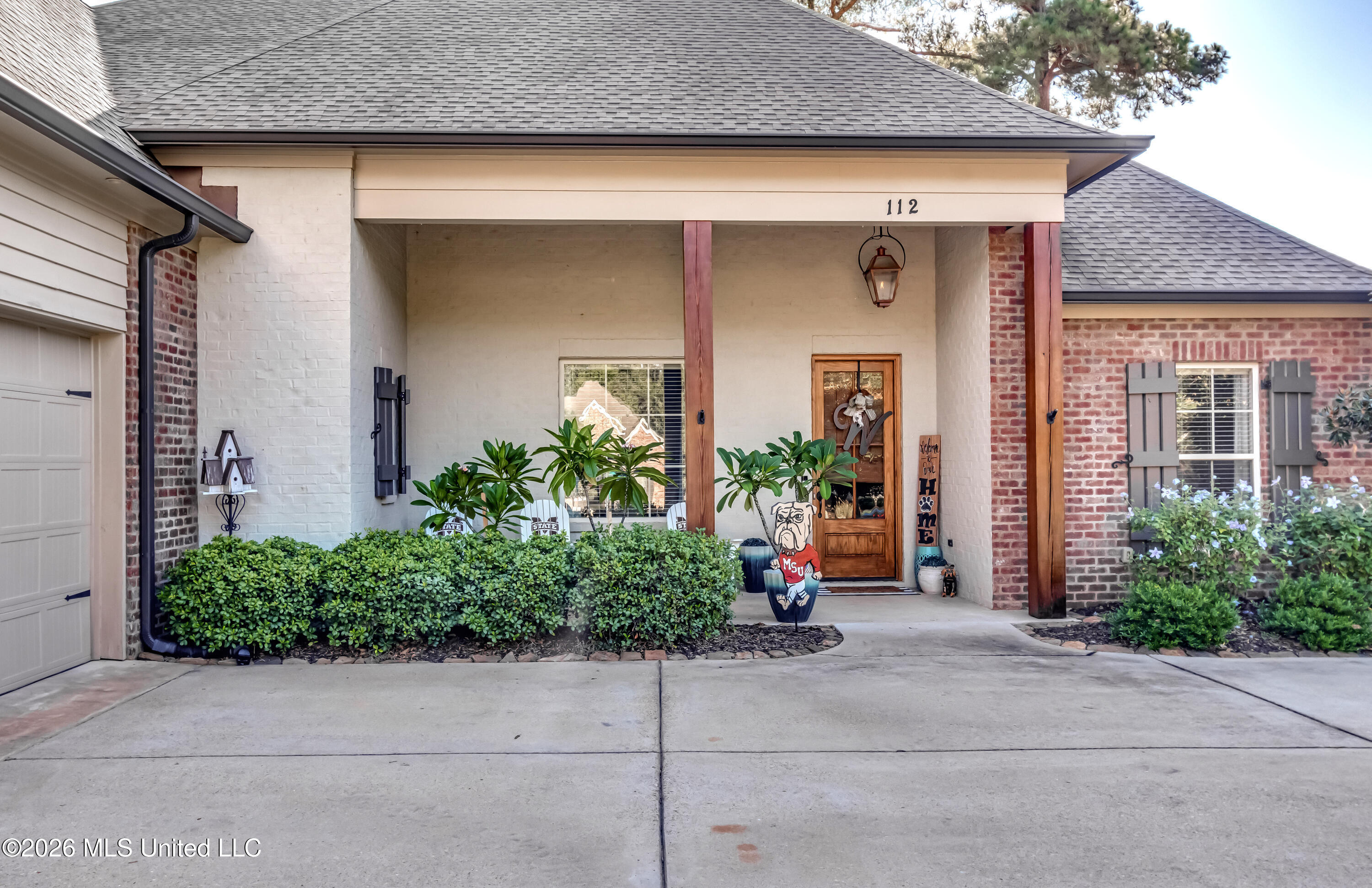 112 Tailfeather Drive Property Photo 4
