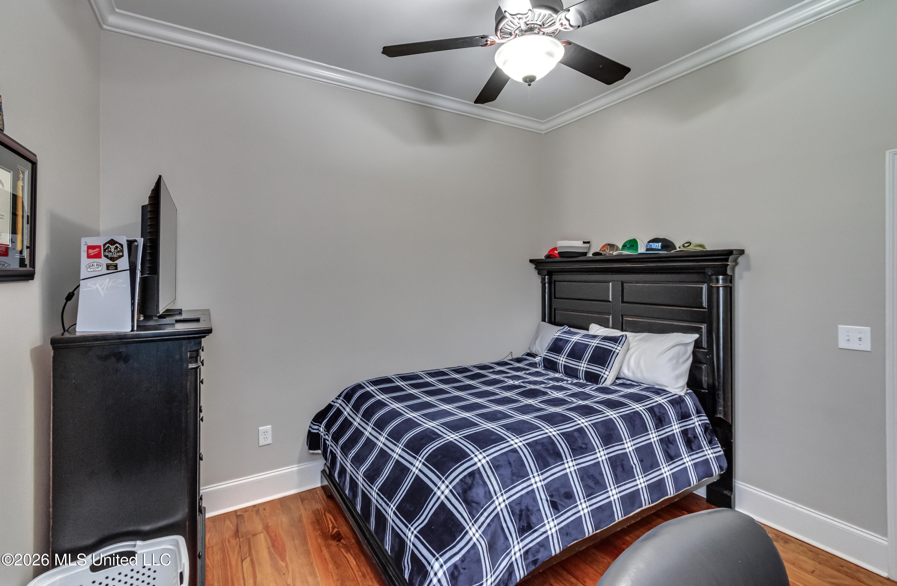 112 Tailfeather Drive Property Photo 33
