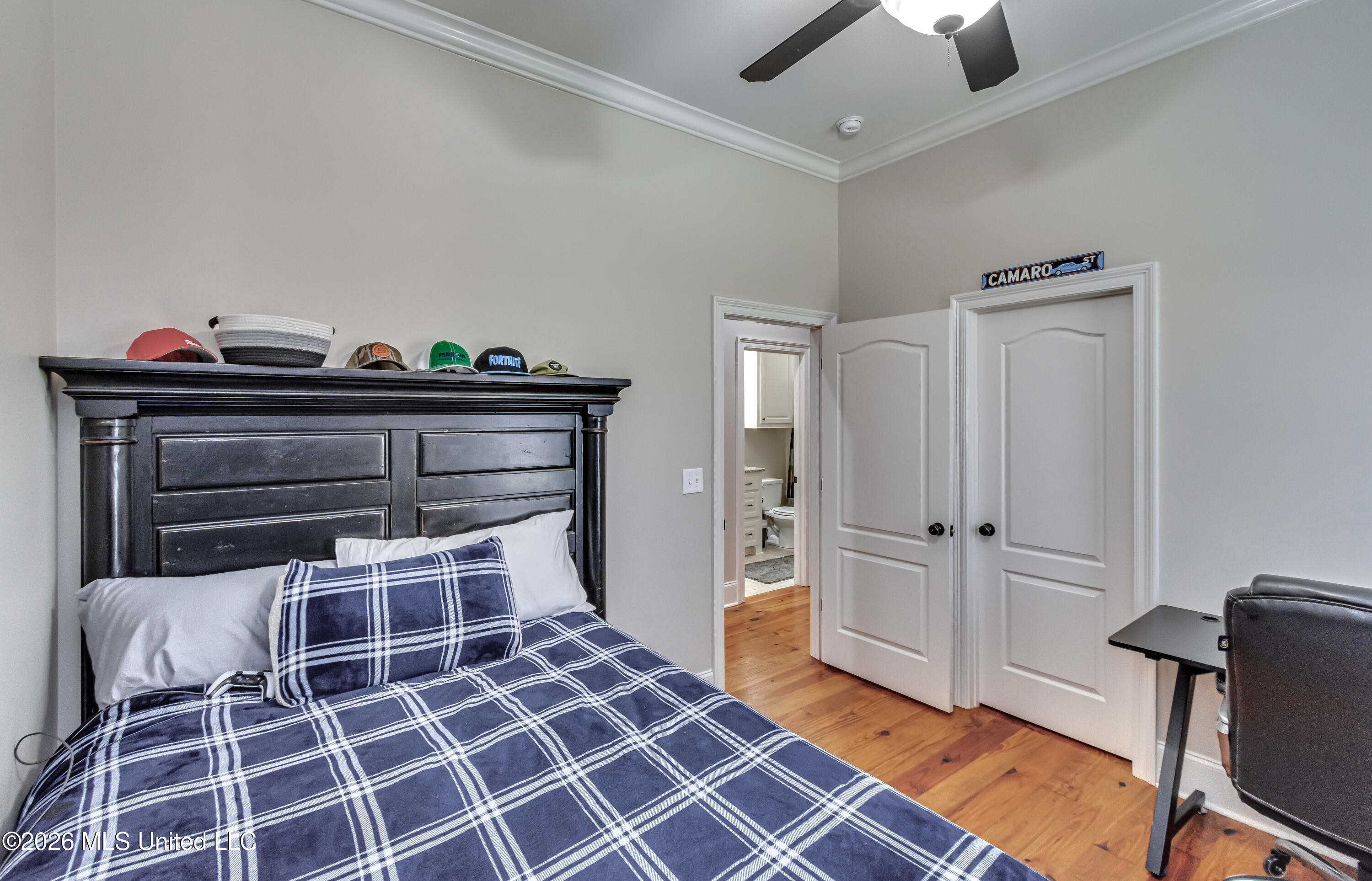 112 Tailfeather Drive Property Photo 34