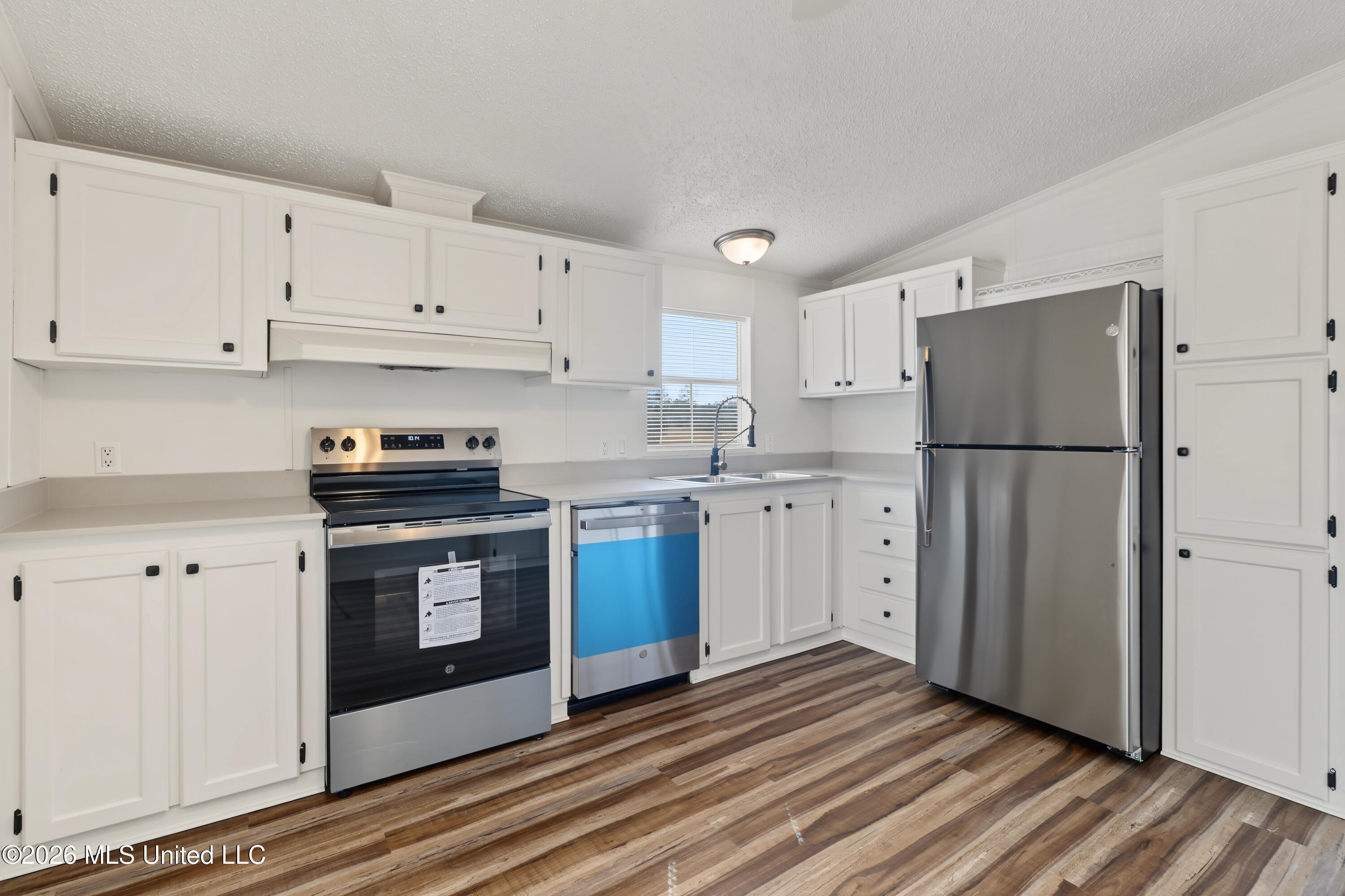 15289 C C Camp Road Property Photo 10