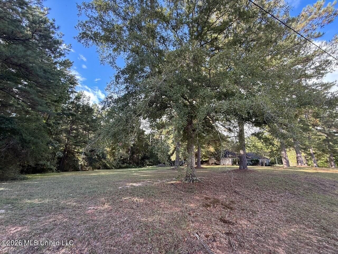 1061 Hutson Circle Property Photo 3