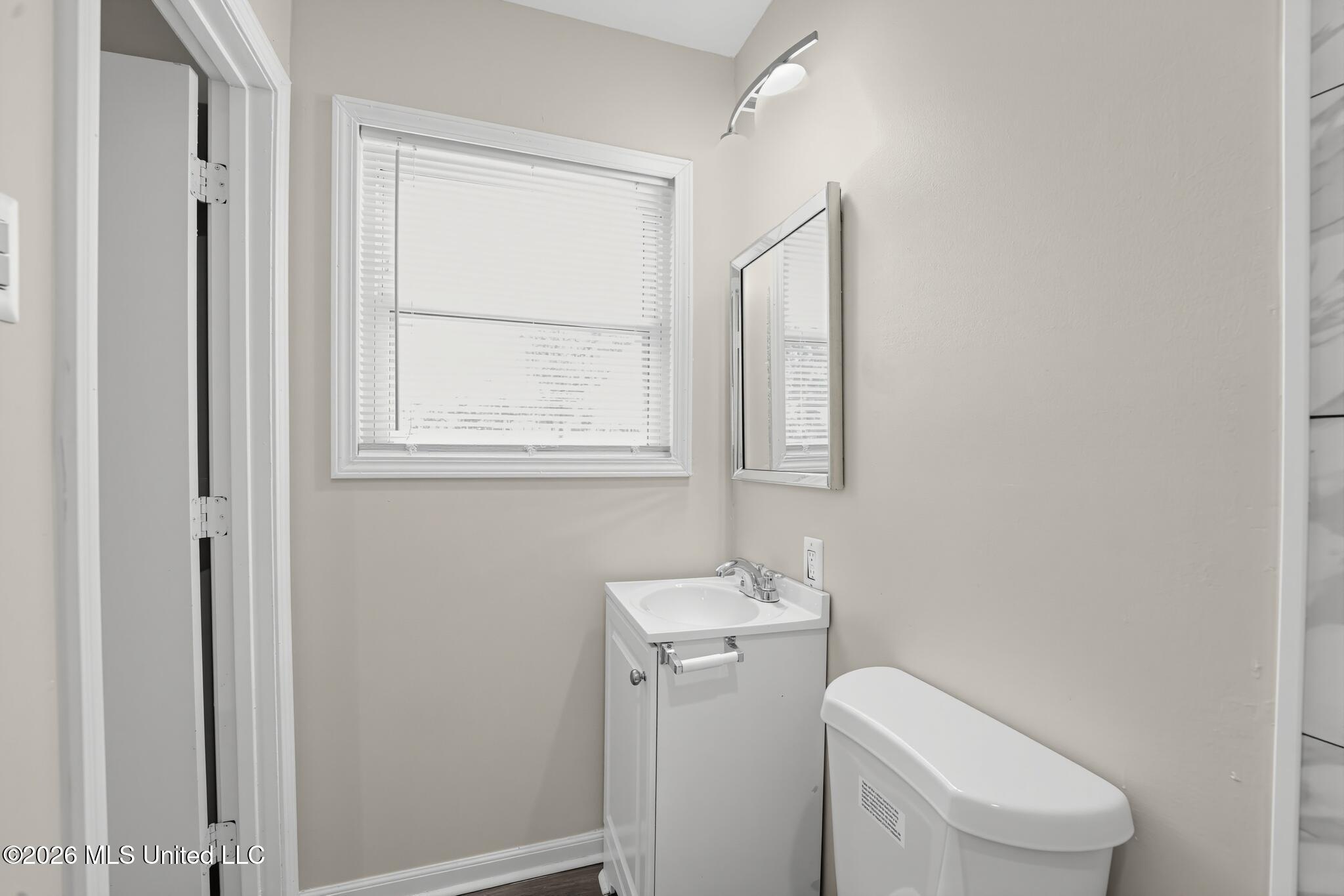 806 Louis Wilson Drive Property Photo 32