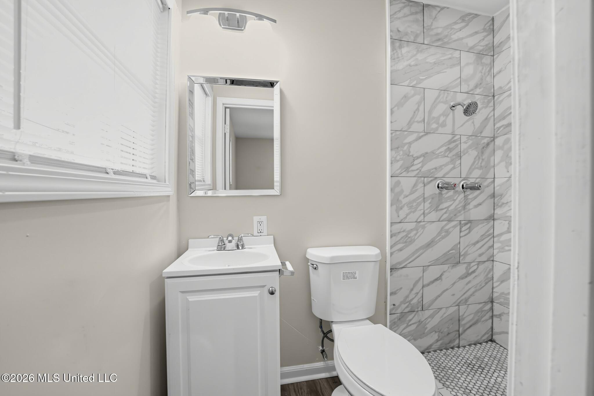 806 Louis Wilson Drive Property Photo 34