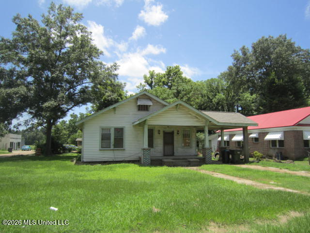 252 E Academy Street Property Photo 3