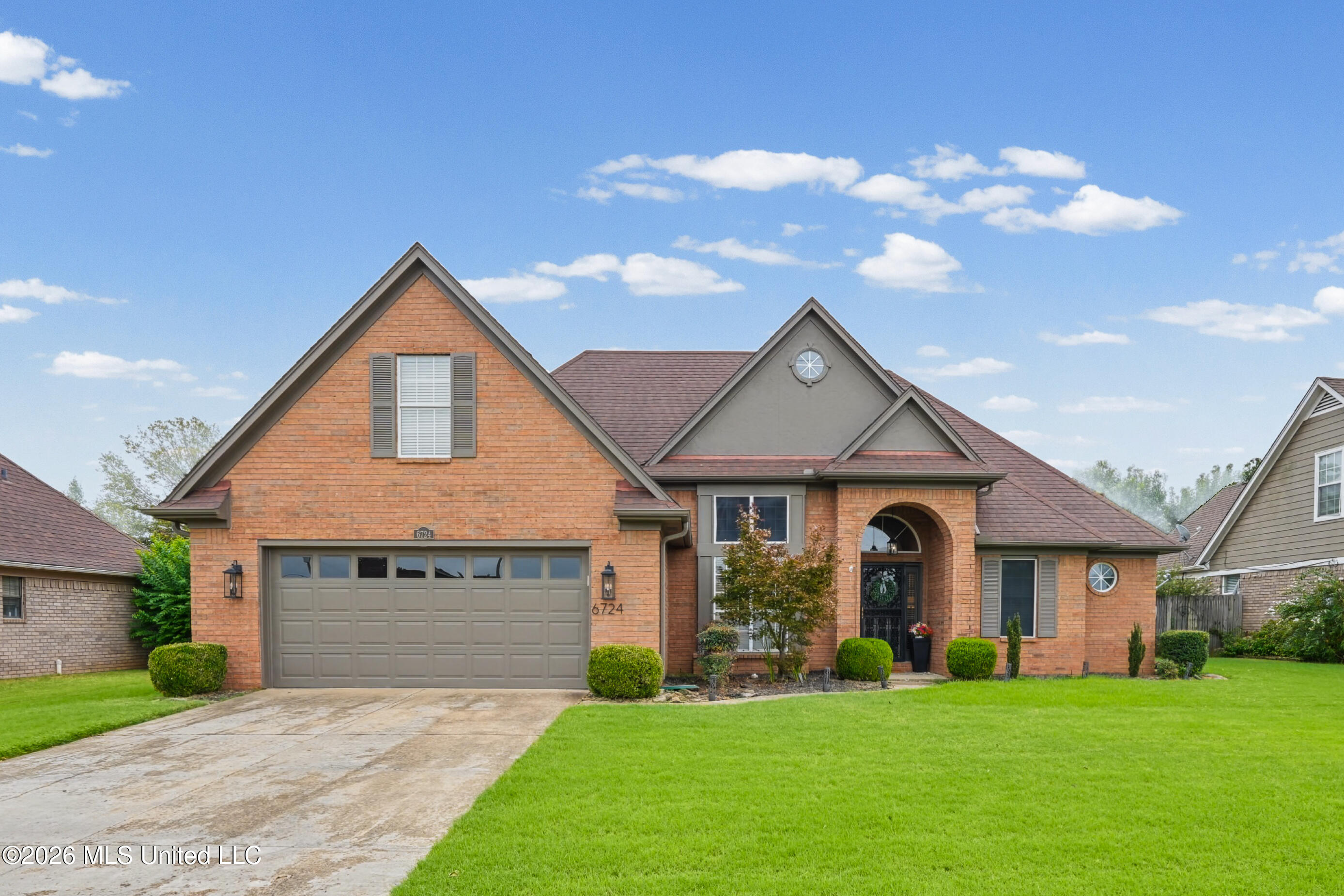 6724 Braybourne Main Property Photo 1