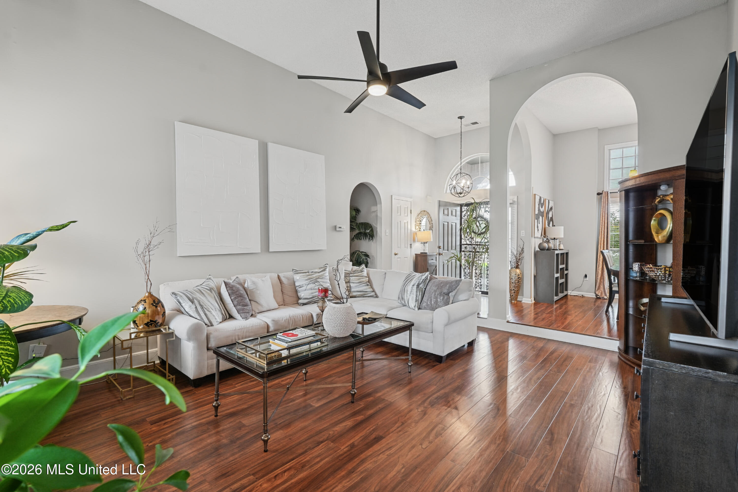 6724 Braybourne Main Property Photo 11