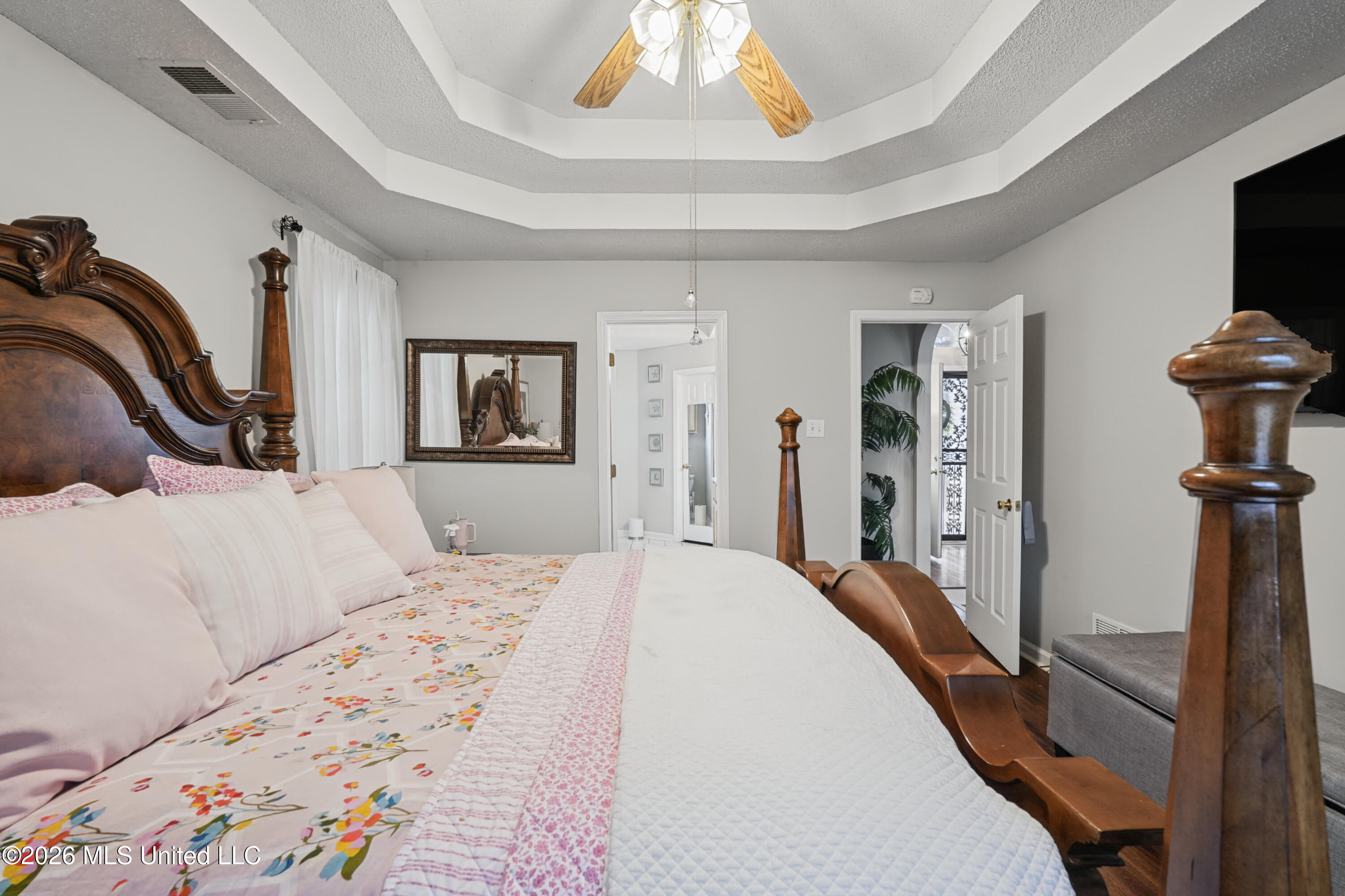 6724 Braybourne Main Property Photo 15