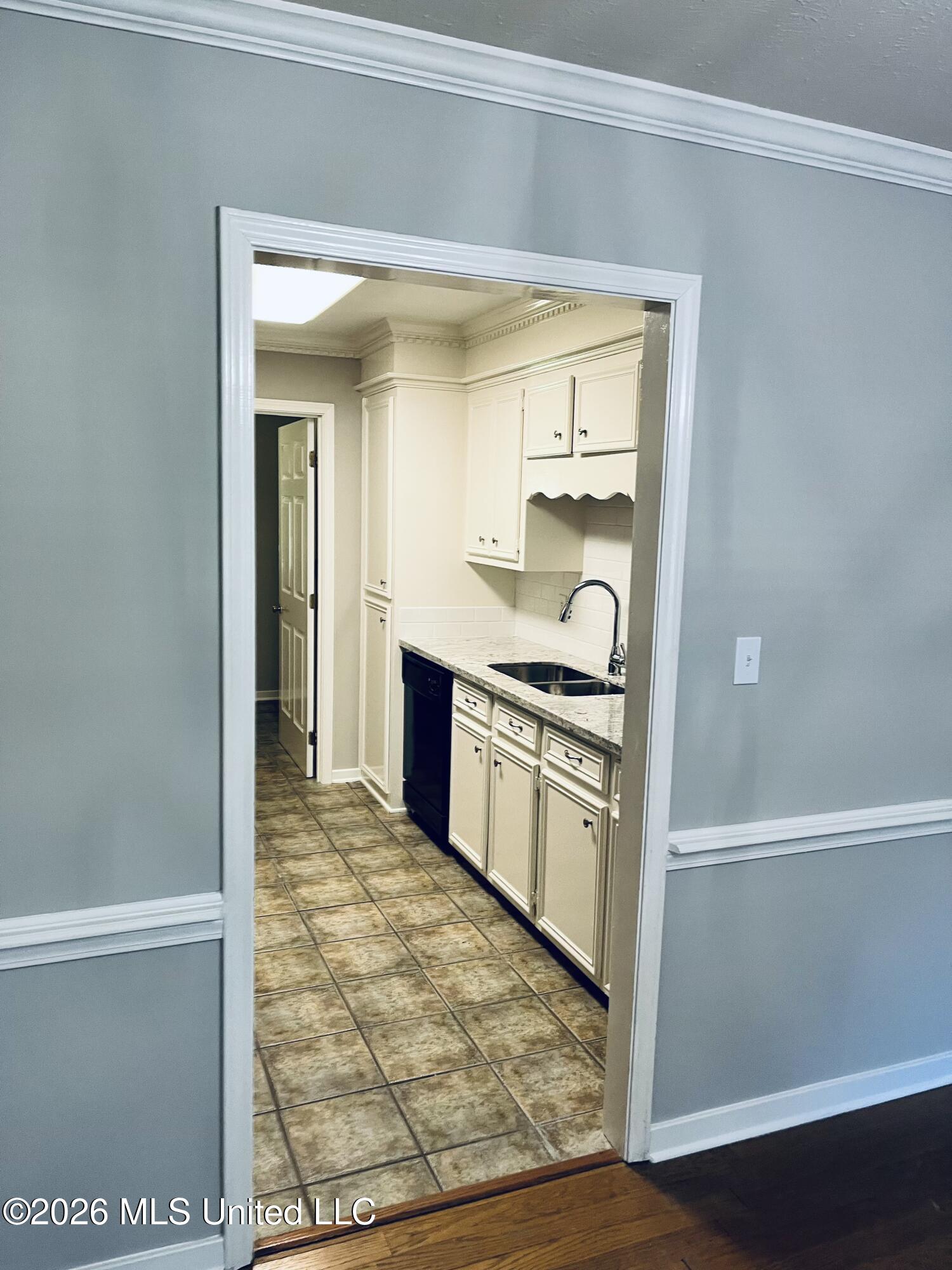120 Cypress Drive Property Photo 14