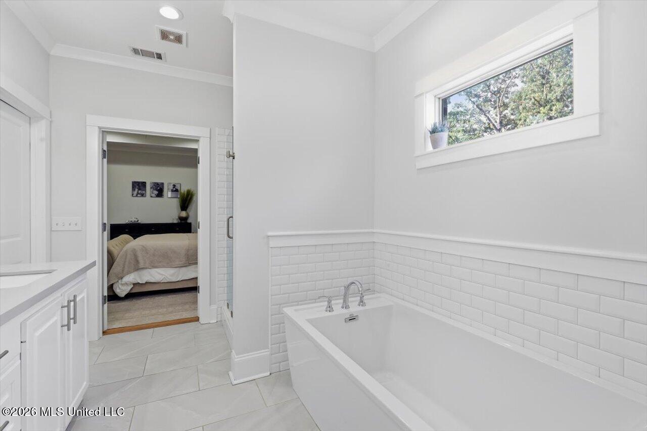141 Camden Lake Drive Property Photo 24