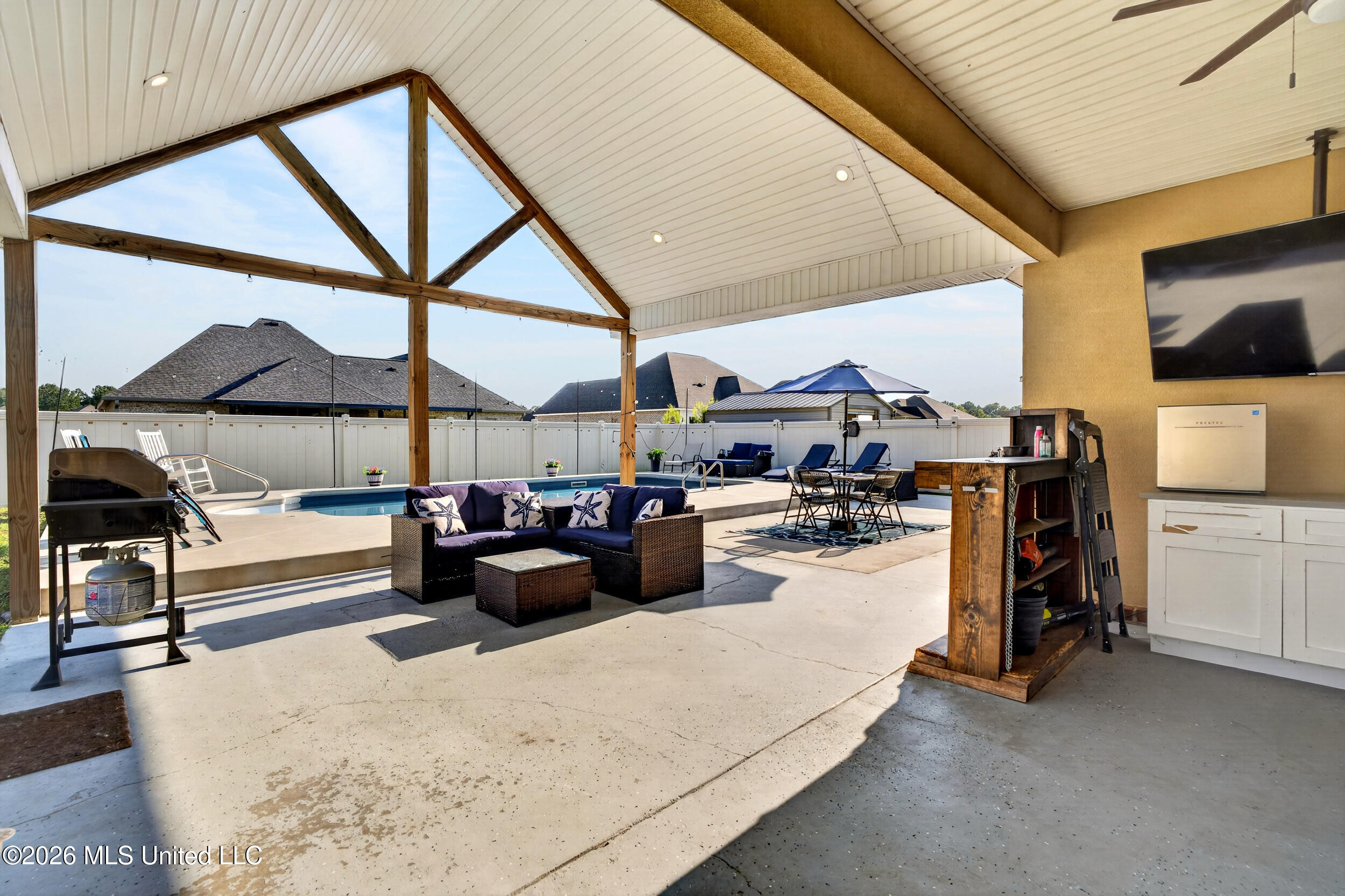512 Pemberton Place Property Photo 44