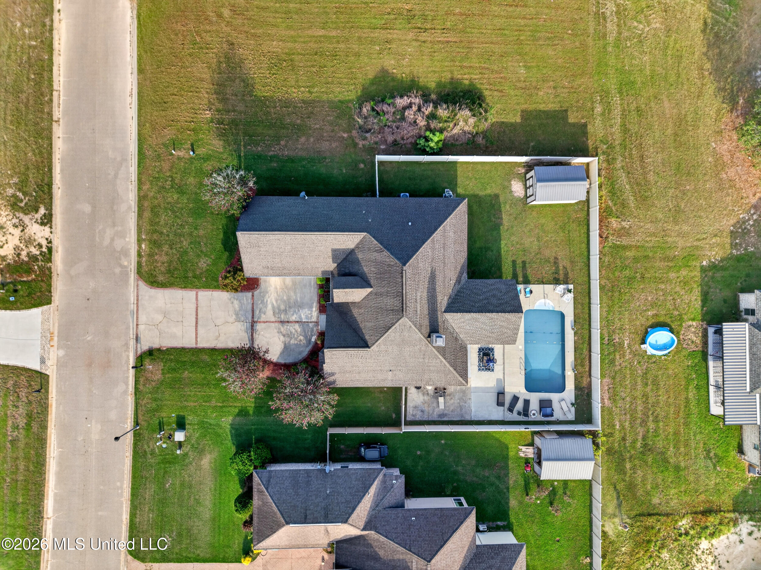 512 Pemberton Place Property Photo 45