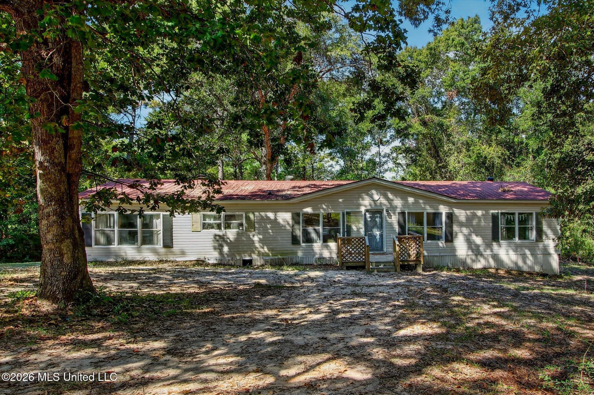 21918 Saucier Fairley Road Property Photo 1