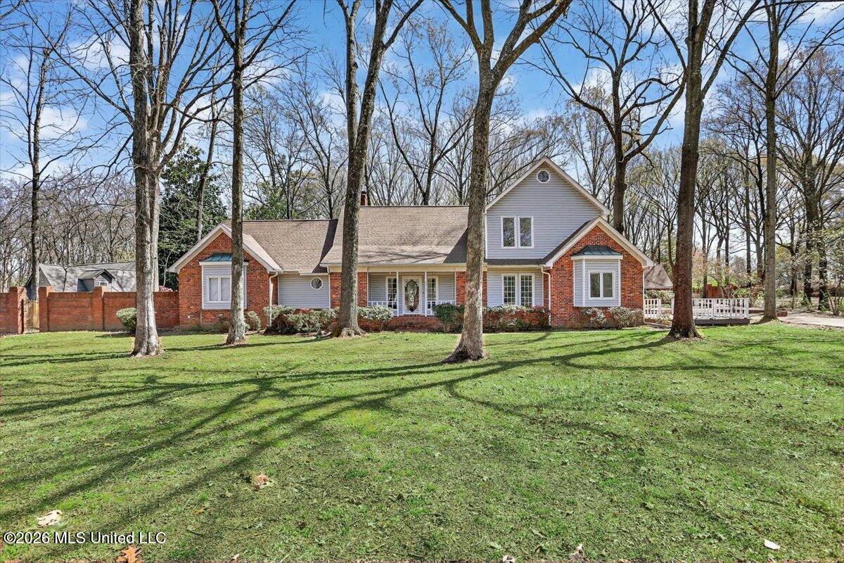 7170 Country Oaks Drive Property Photo 1