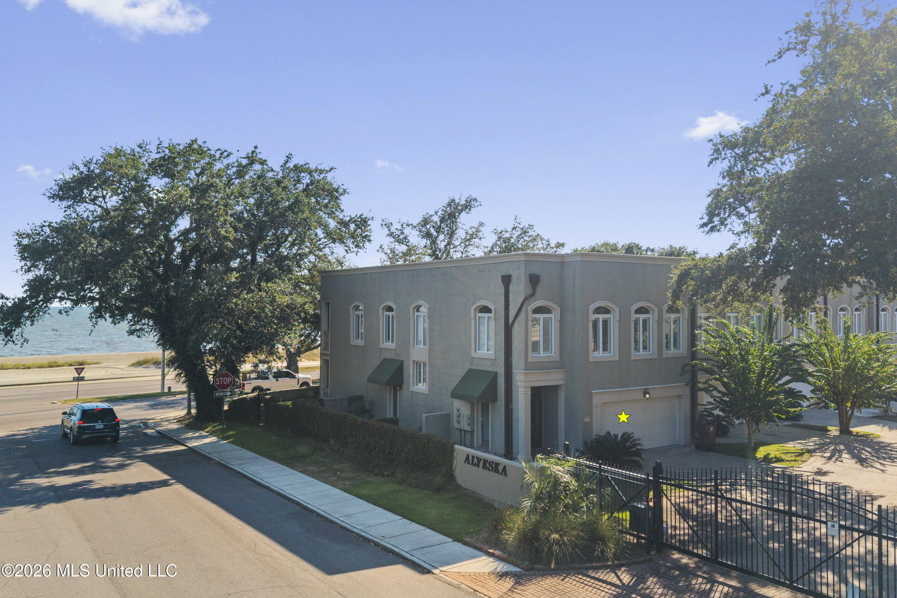 1478 Beach Boulevard Property Photo 5