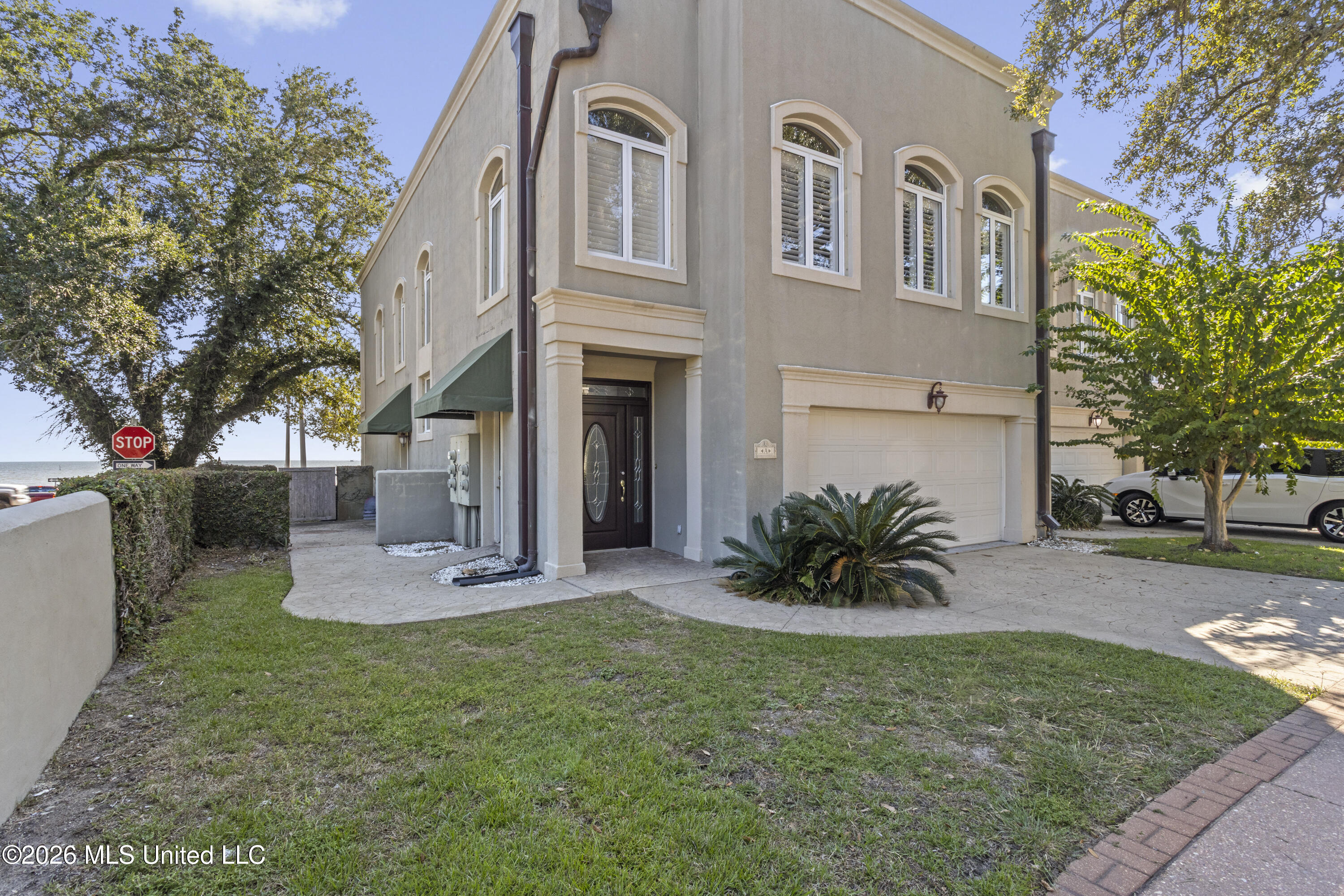 1478 Beach Boulevard Property Photo 7