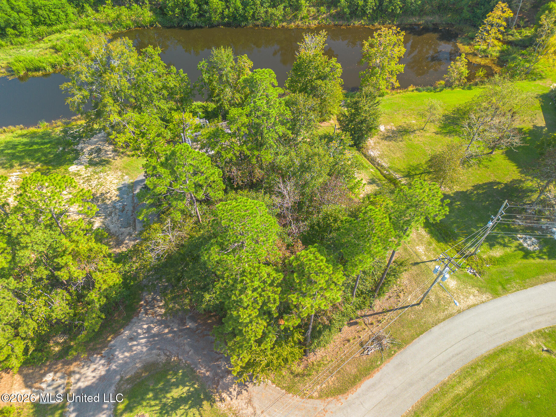 570 Anoai Way Property Photo 3