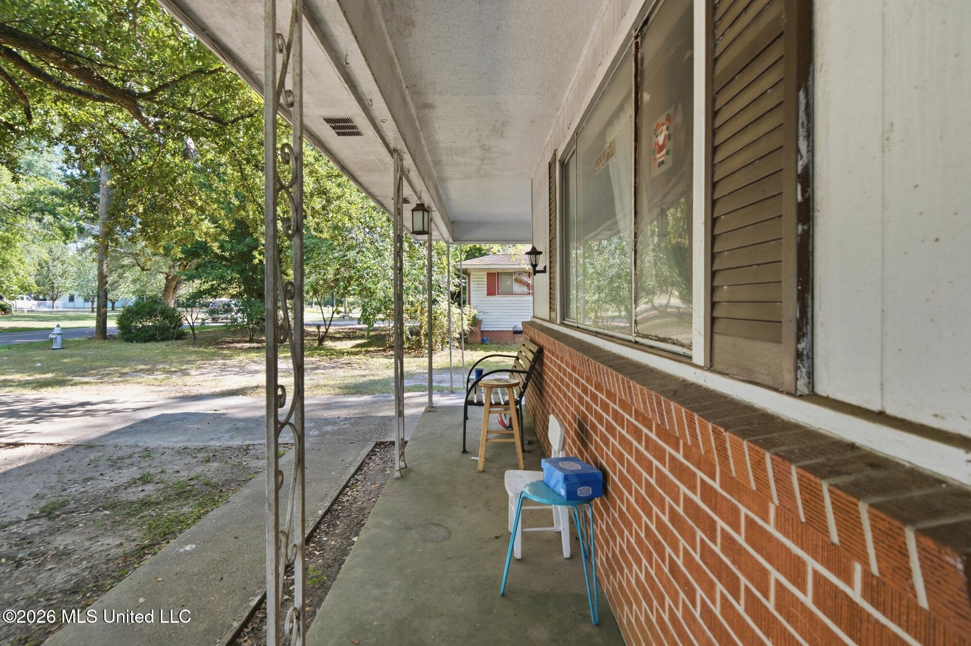 2968 N 5th Avenue Property Photo 4
