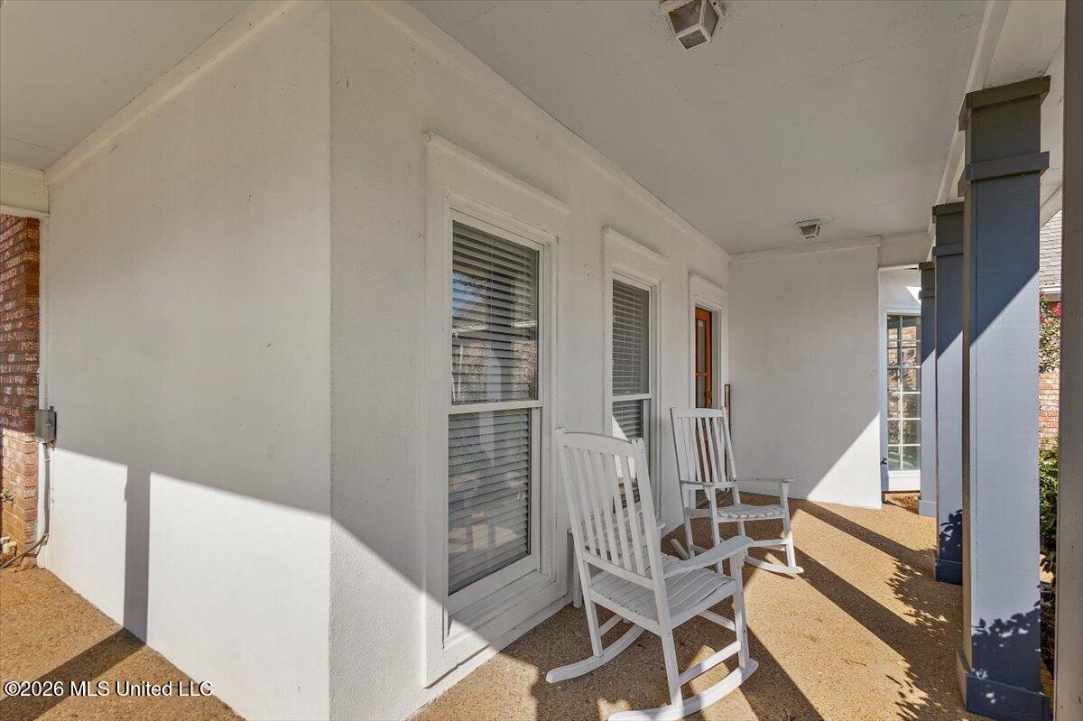 150 Lake Ridge Drive Property Photo 4