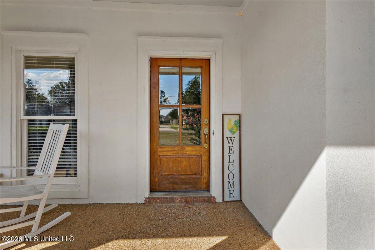 150 Lake Ridge Drive Property Photo 5