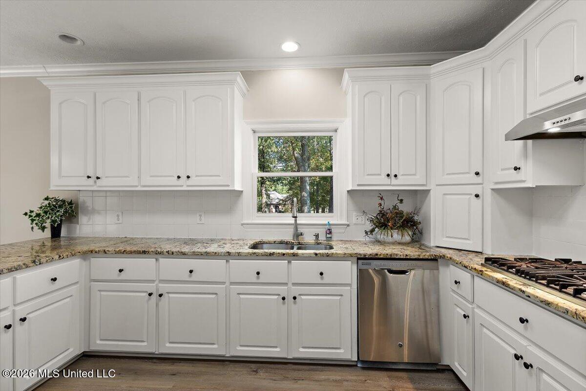 150 Lake Ridge Drive Property Photo 18