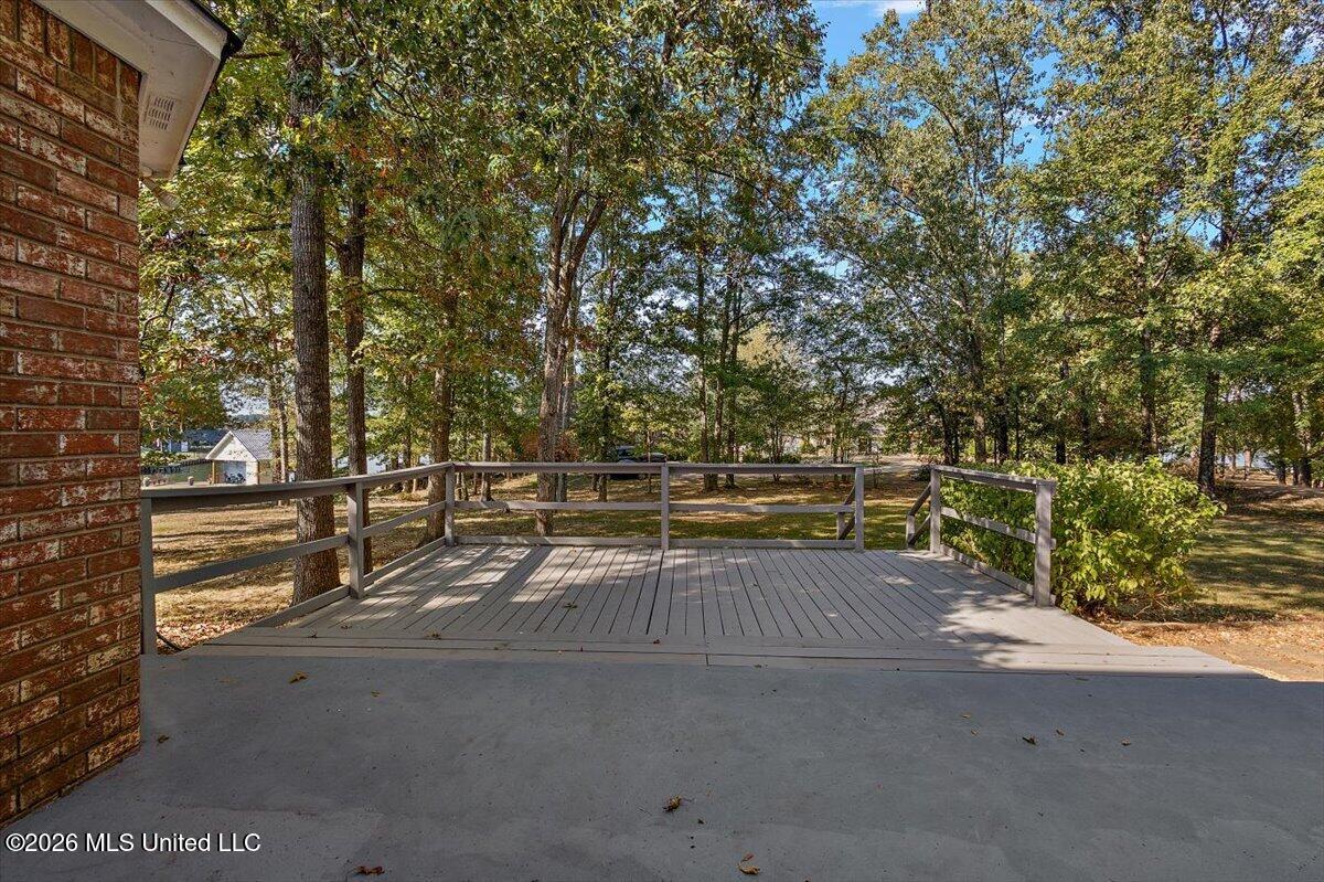 150 Lake Ridge Drive Property Photo 39