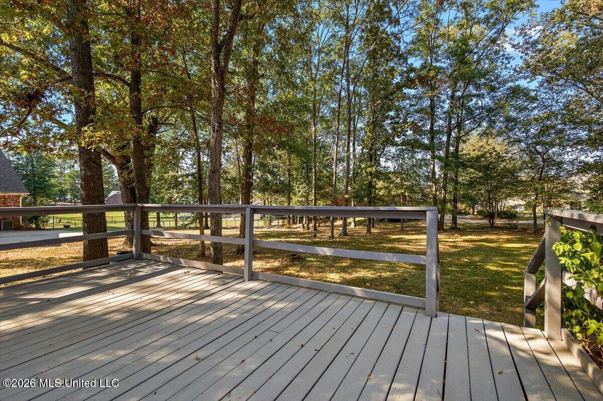 150 Lake Ridge Drive Property Photo 41