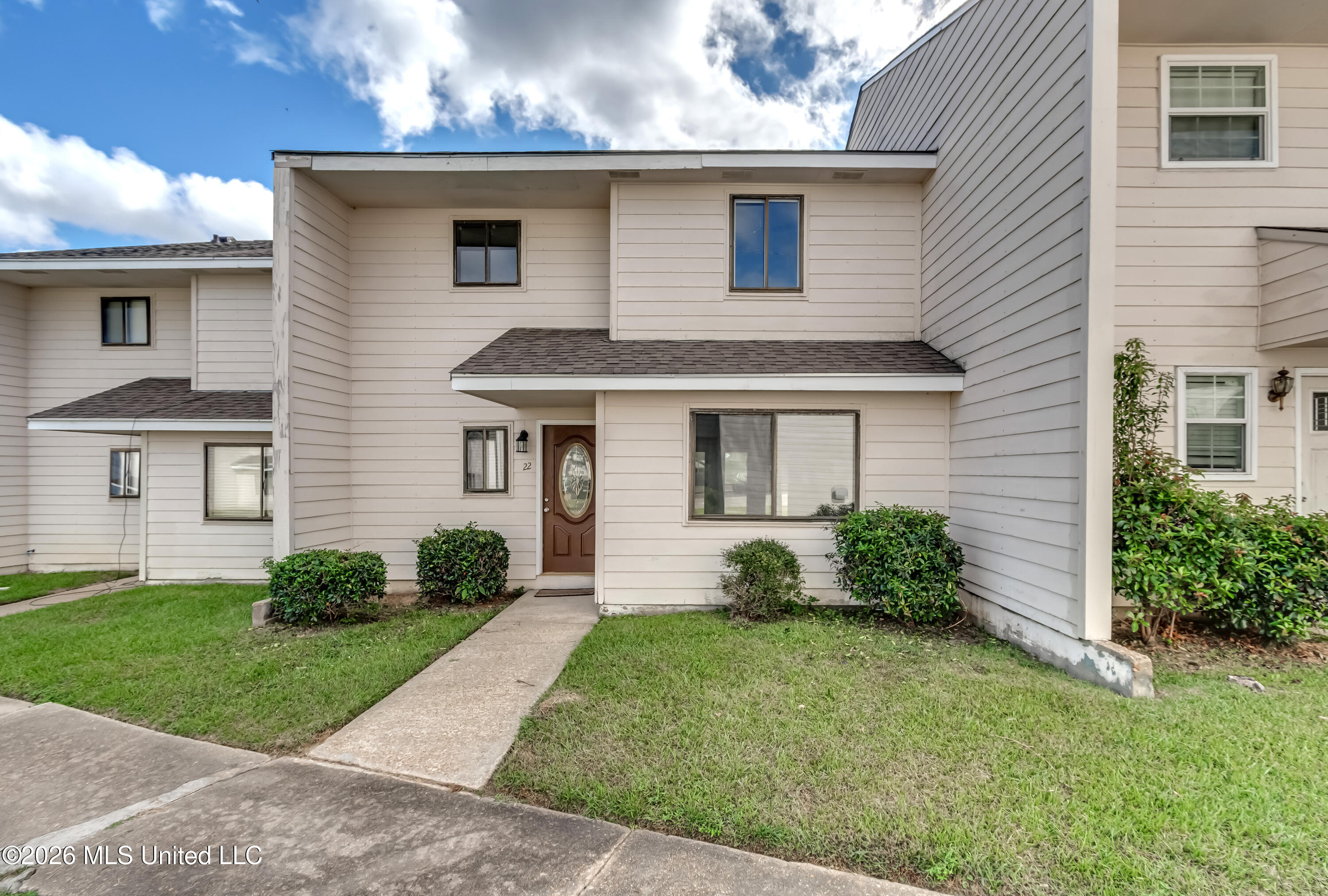 1022 Windrose Drive Property Photo 1