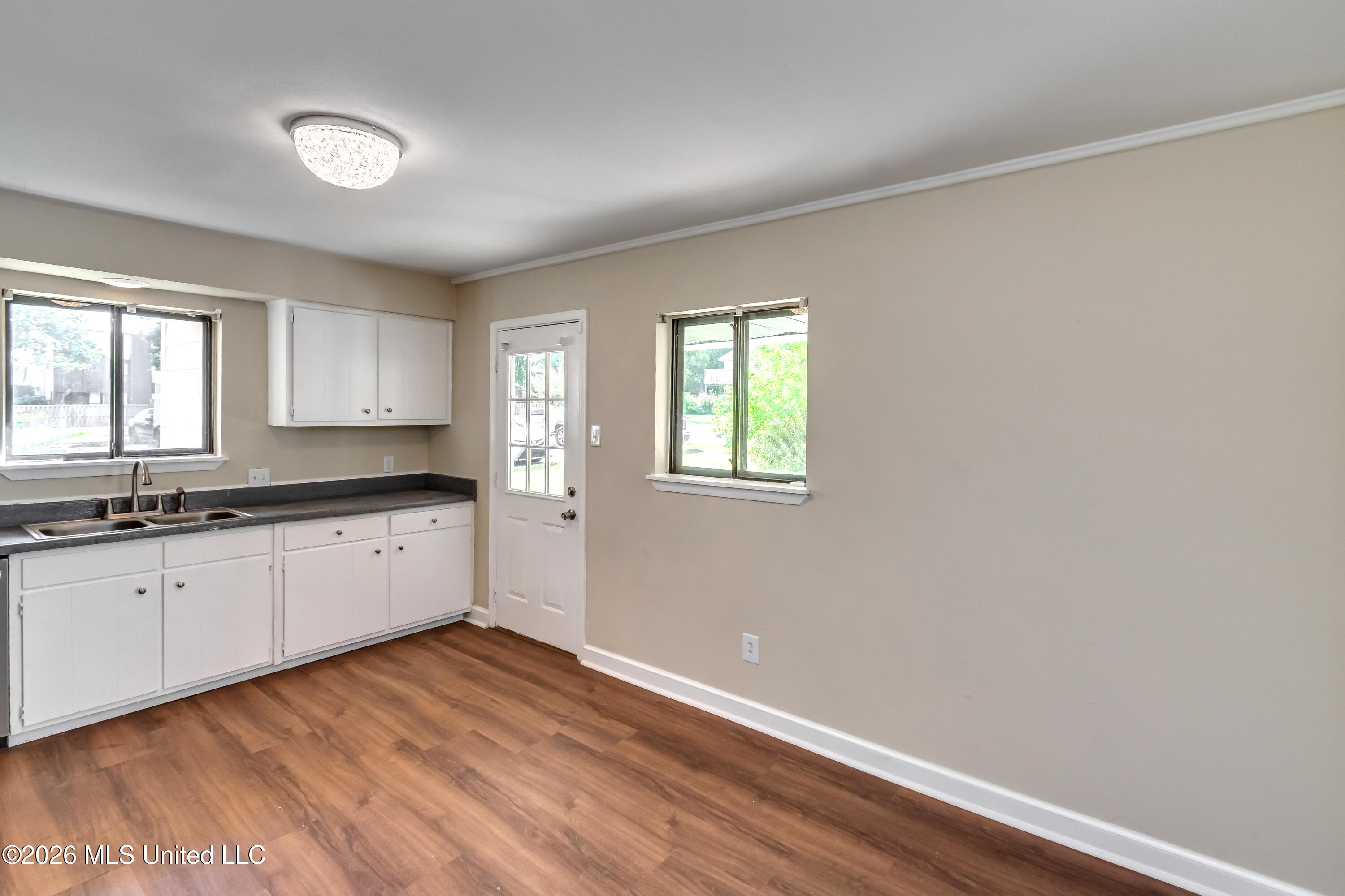 1022 Windrose Drive Property Photo 17