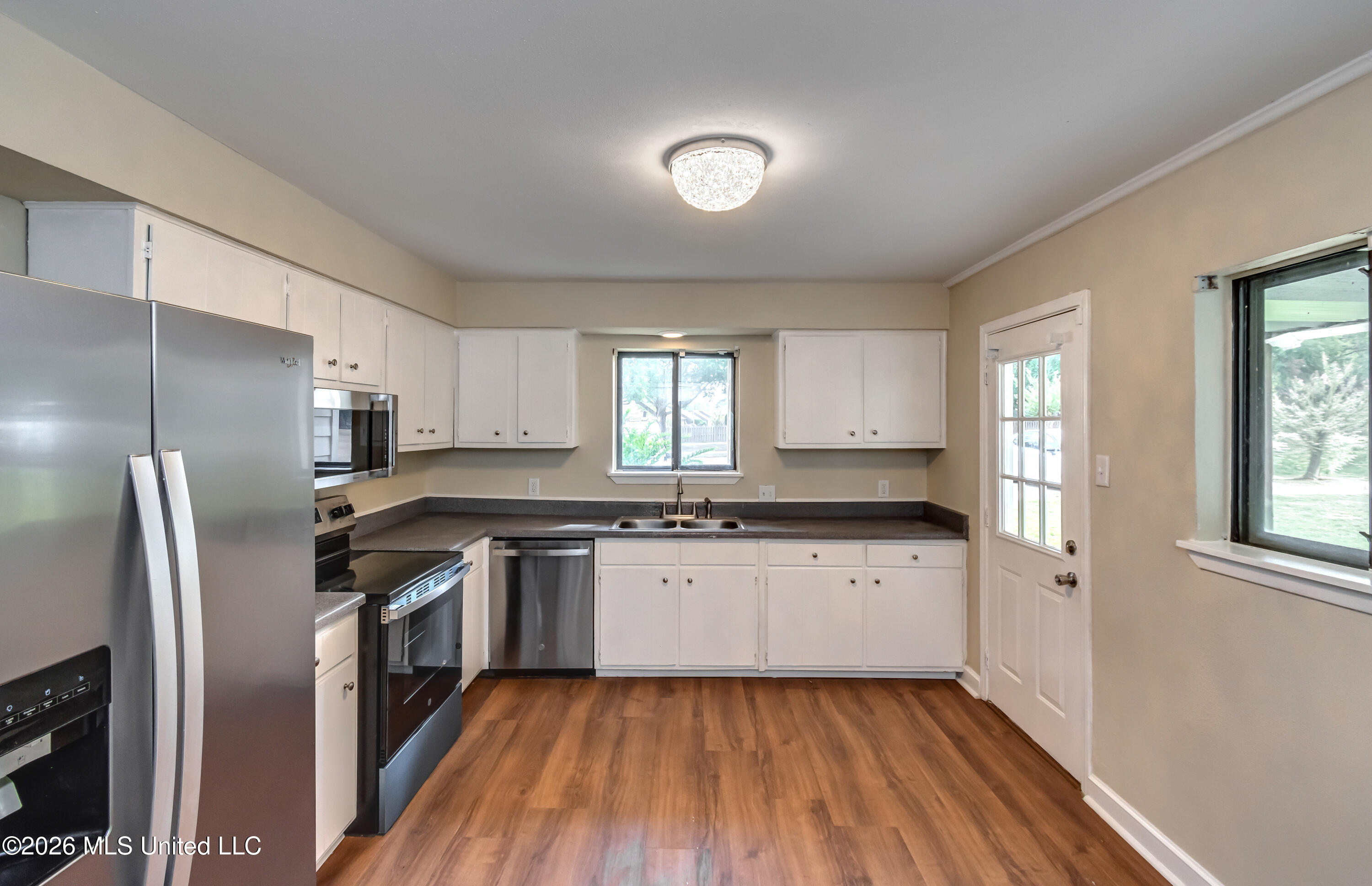 1022 Windrose Drive Property Photo 18