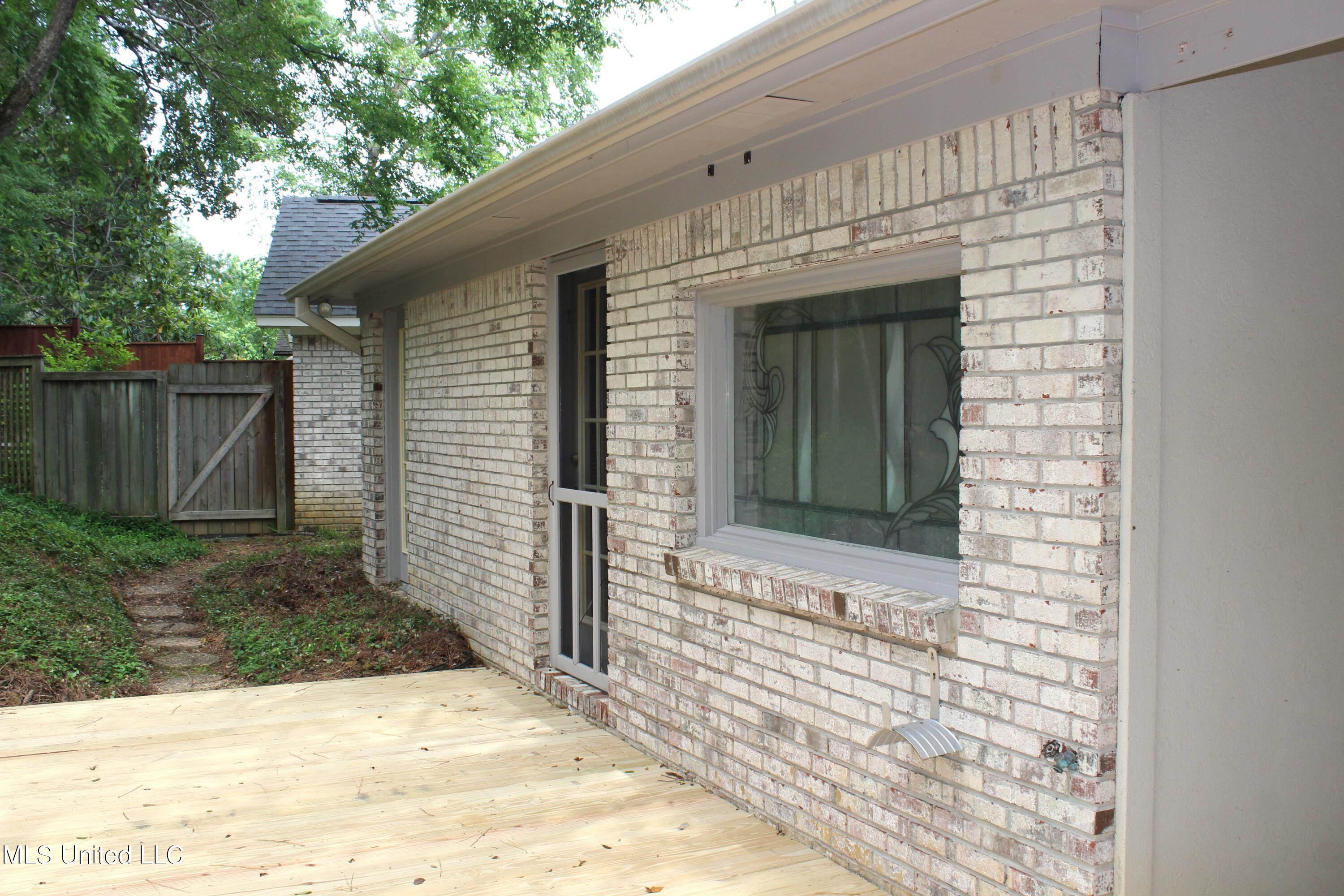 13 Mallard Pointe Circle Property Photo 17