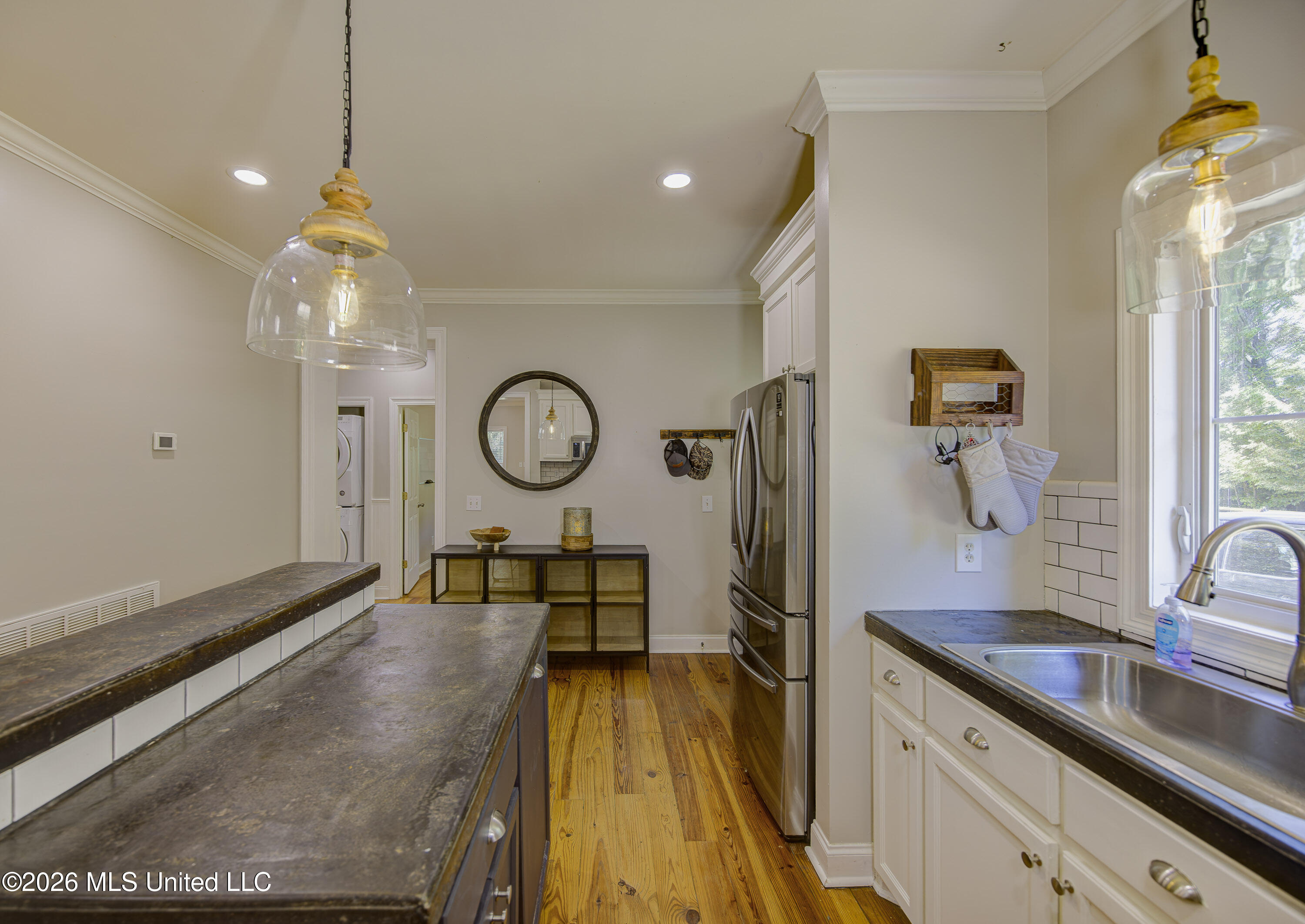 7025 Highway 433 Property Photo 8
