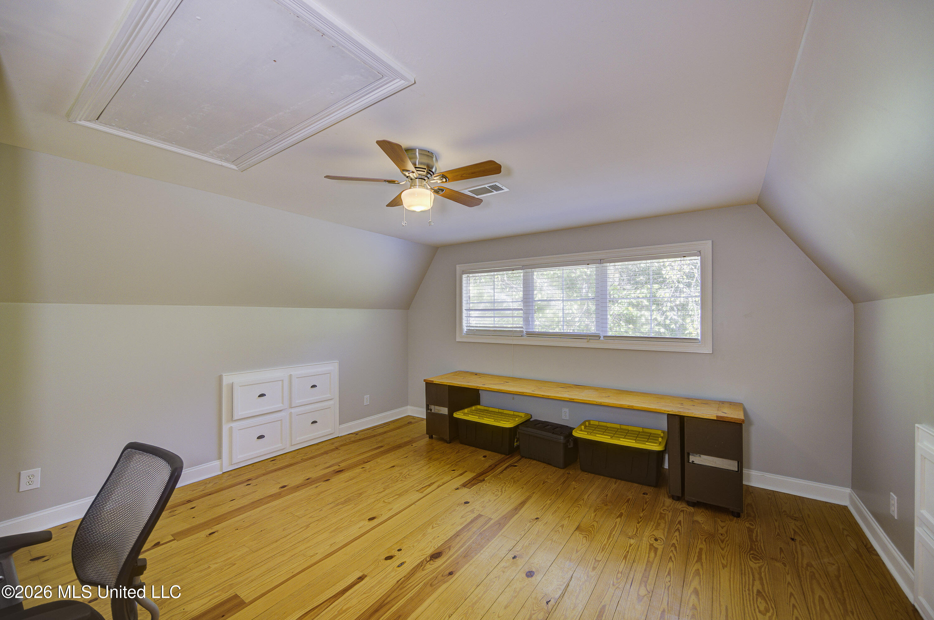 7025 Highway 433 Property Photo 33