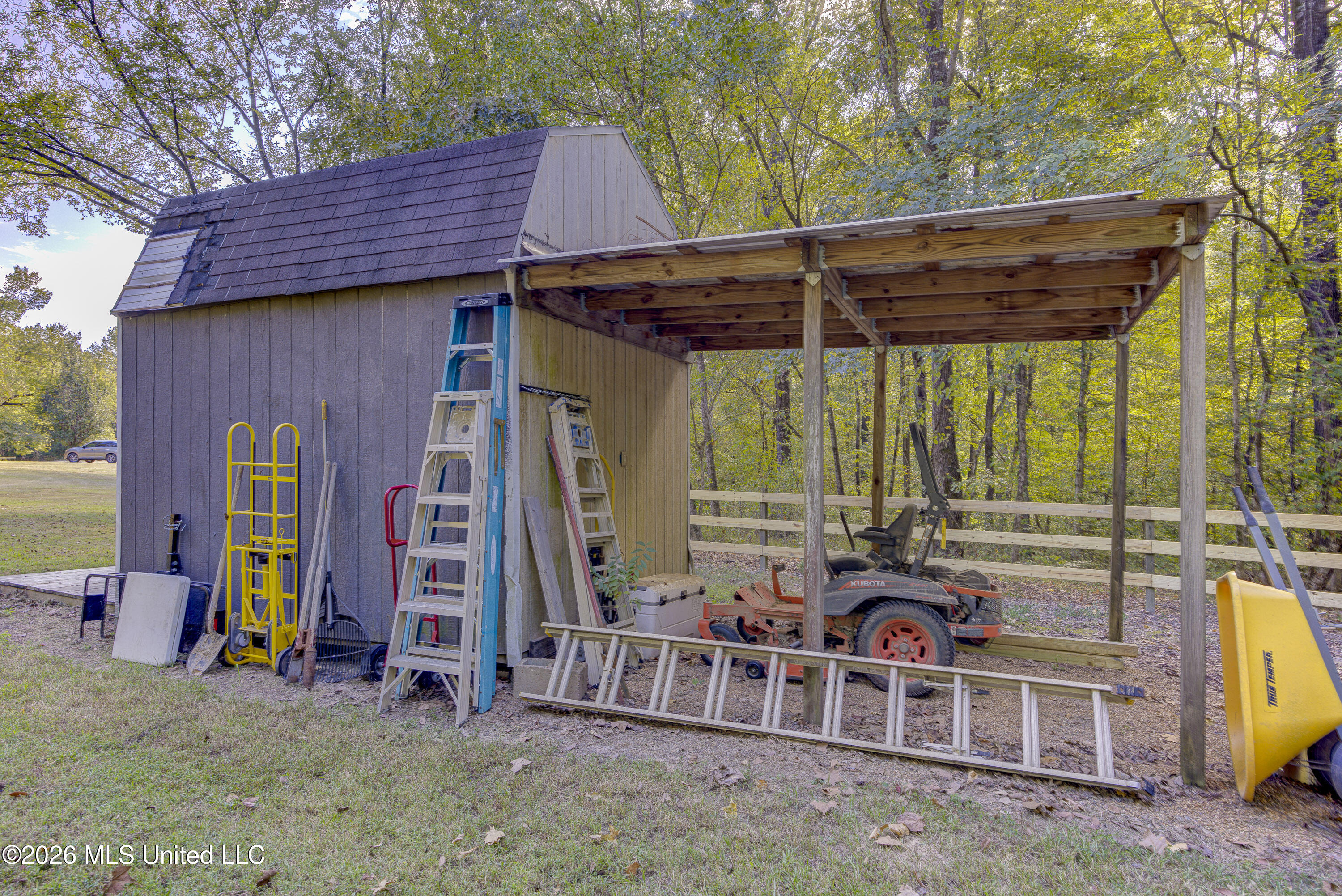 7025 Highway 433 Property Photo 46