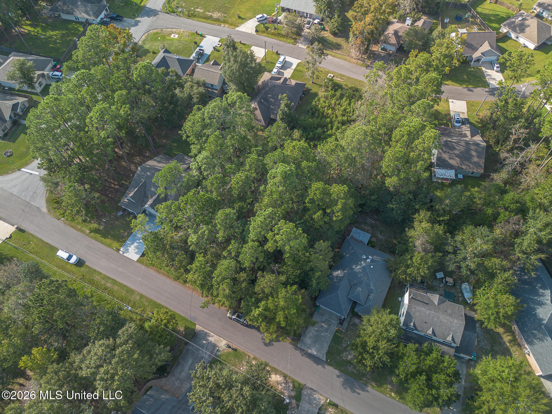 7446 Ieke Drive Property Photo 1